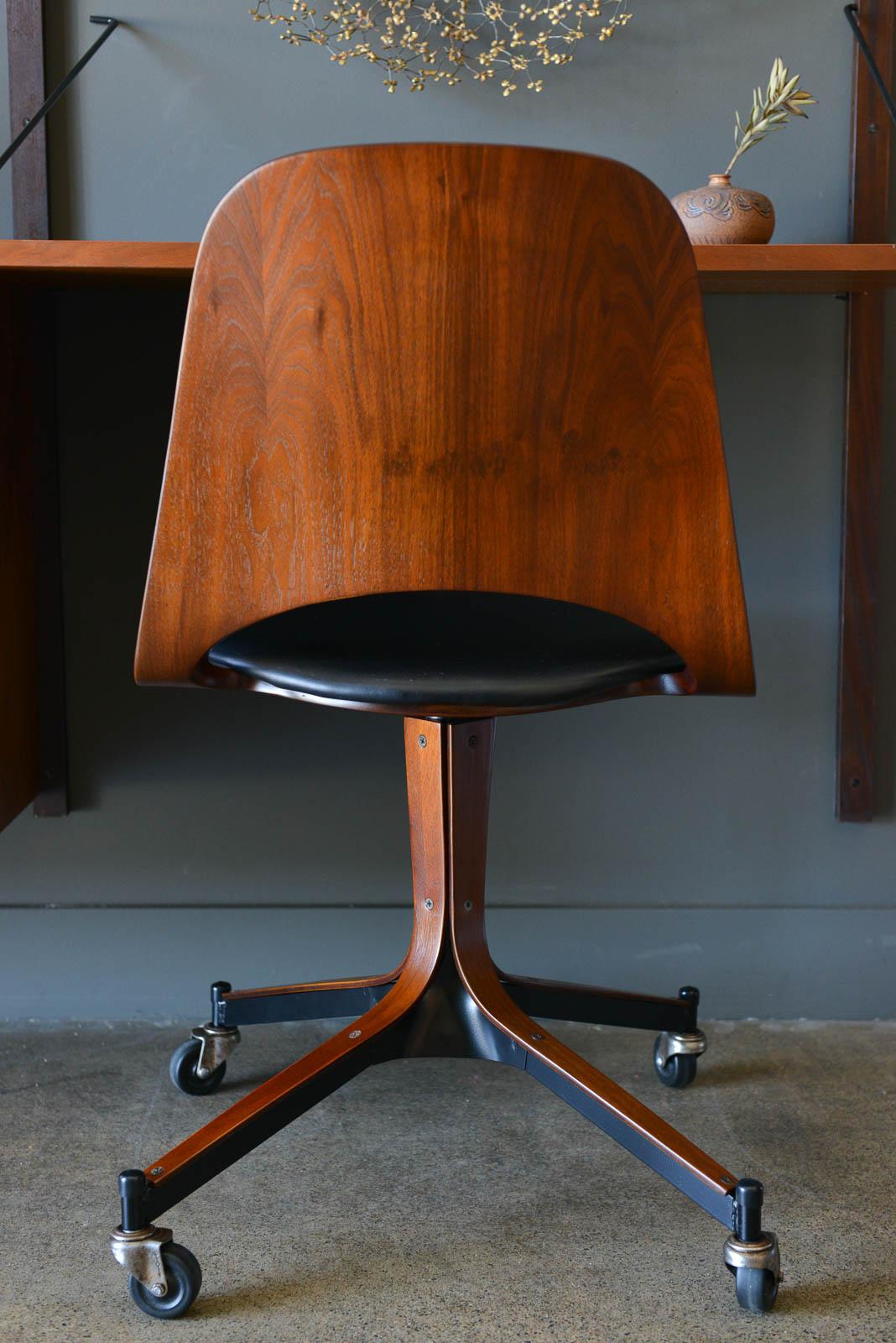 Mid-Century Modern Swivel Desk Chair by George Mulhauser for Plycraft, 1965