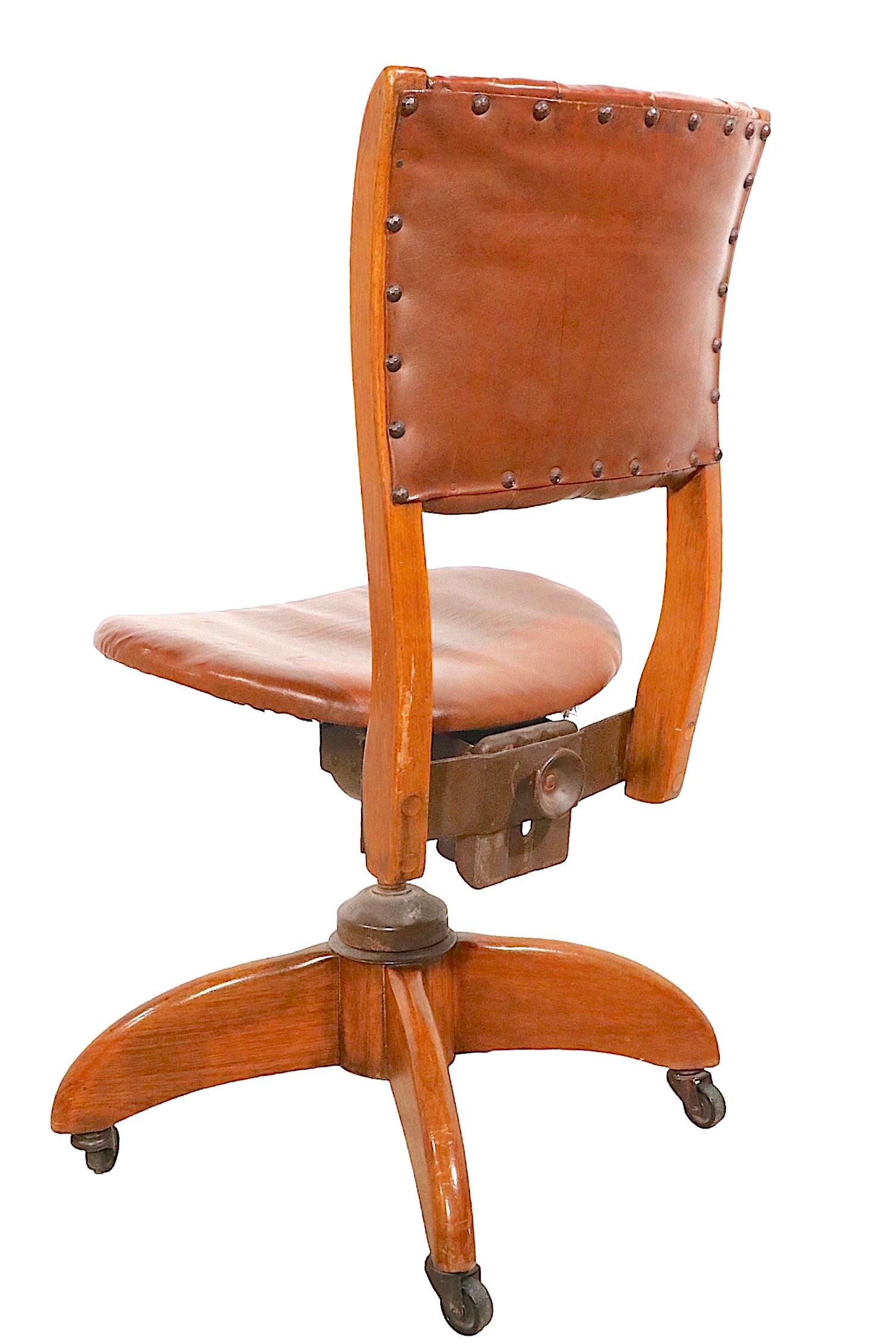 Swivel Desk Chair by Gunlocke 3