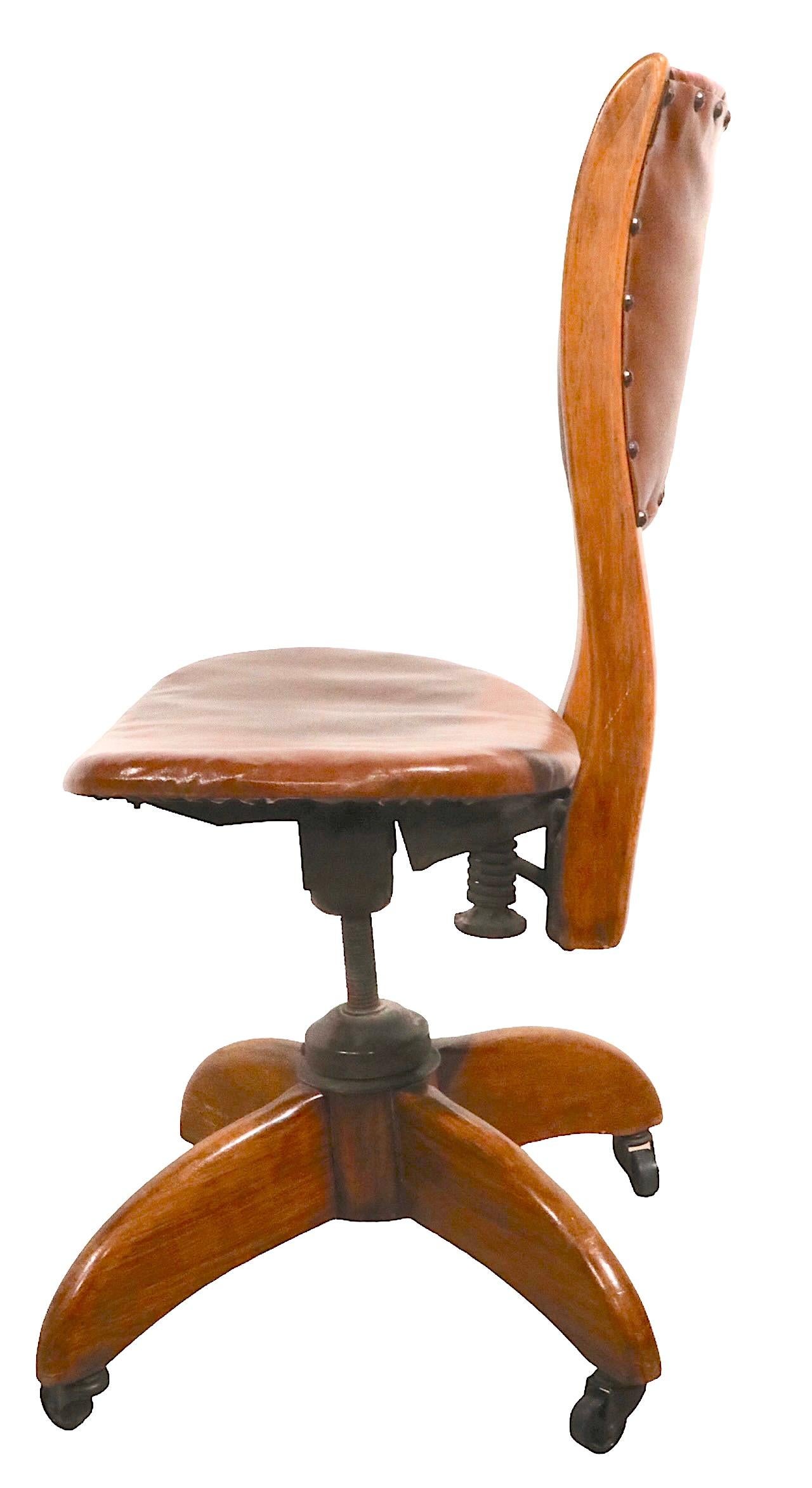Swivel Desk Chair by Gunlocke 4