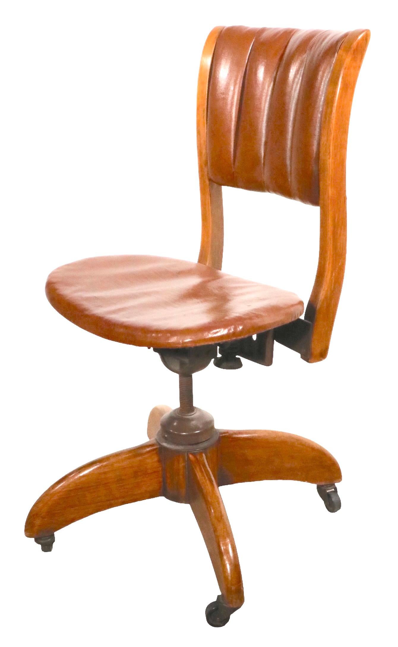 Swivel Desk Chair by Gunlocke 8