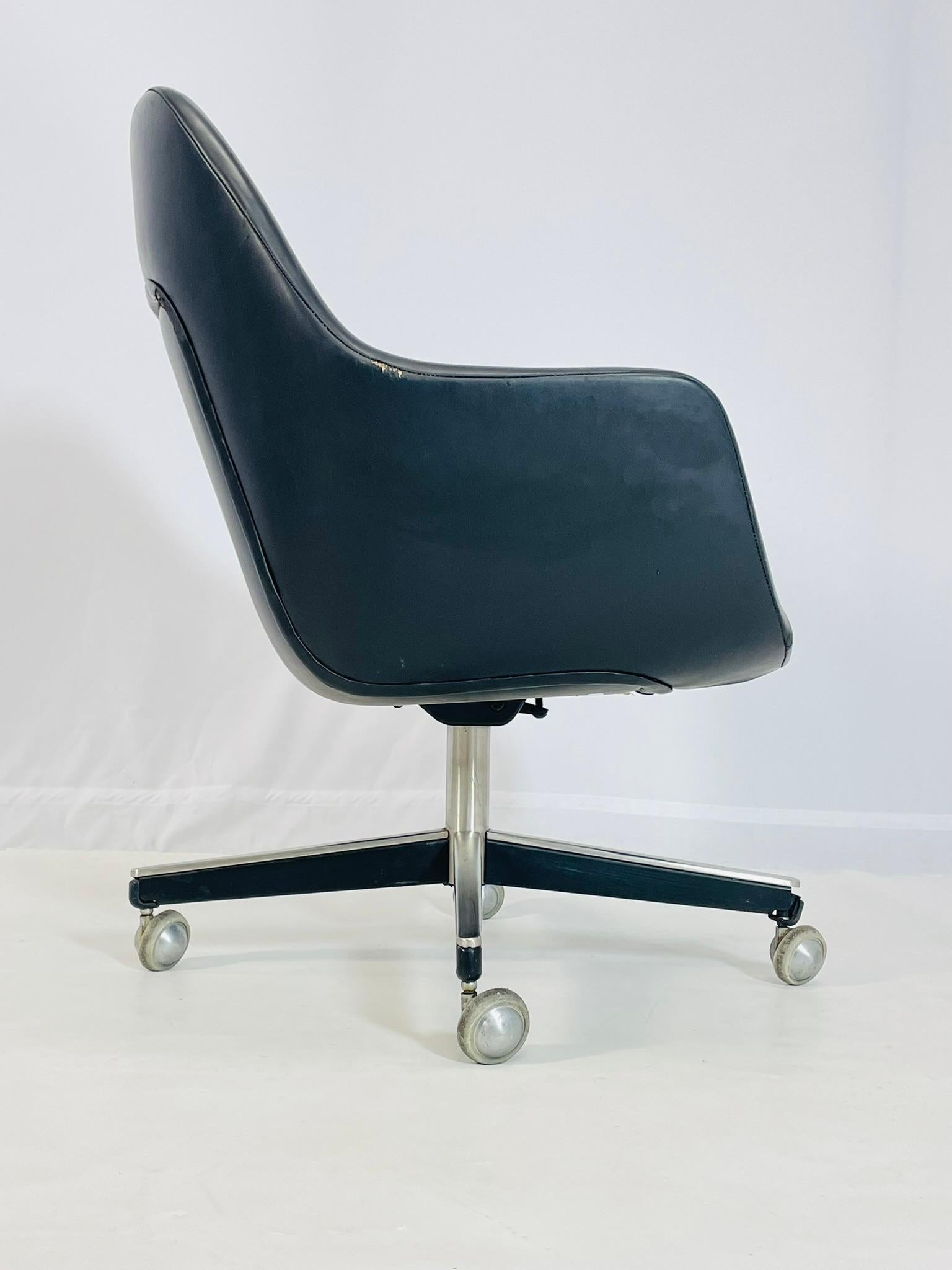 Drehbarer Schreibtischstuhl von Max Pearson für Knoll International, USA 1970 im Angebot 2