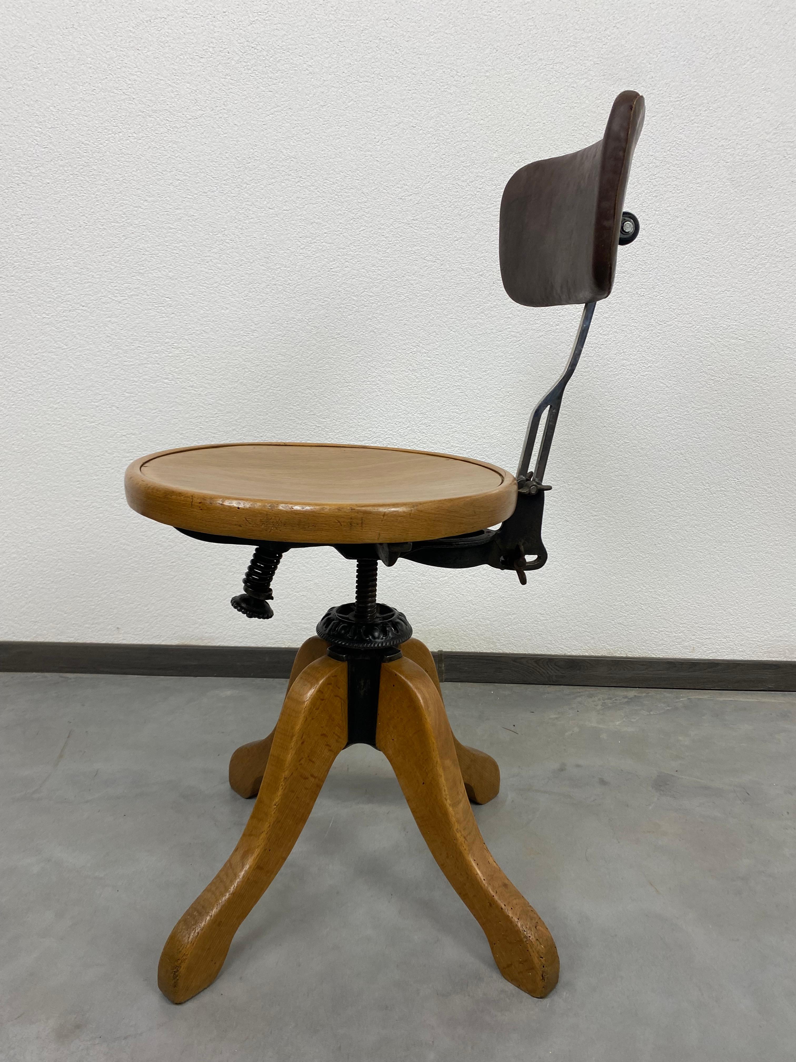 Mid-20th Century Swivel Desk Chair by Thonet