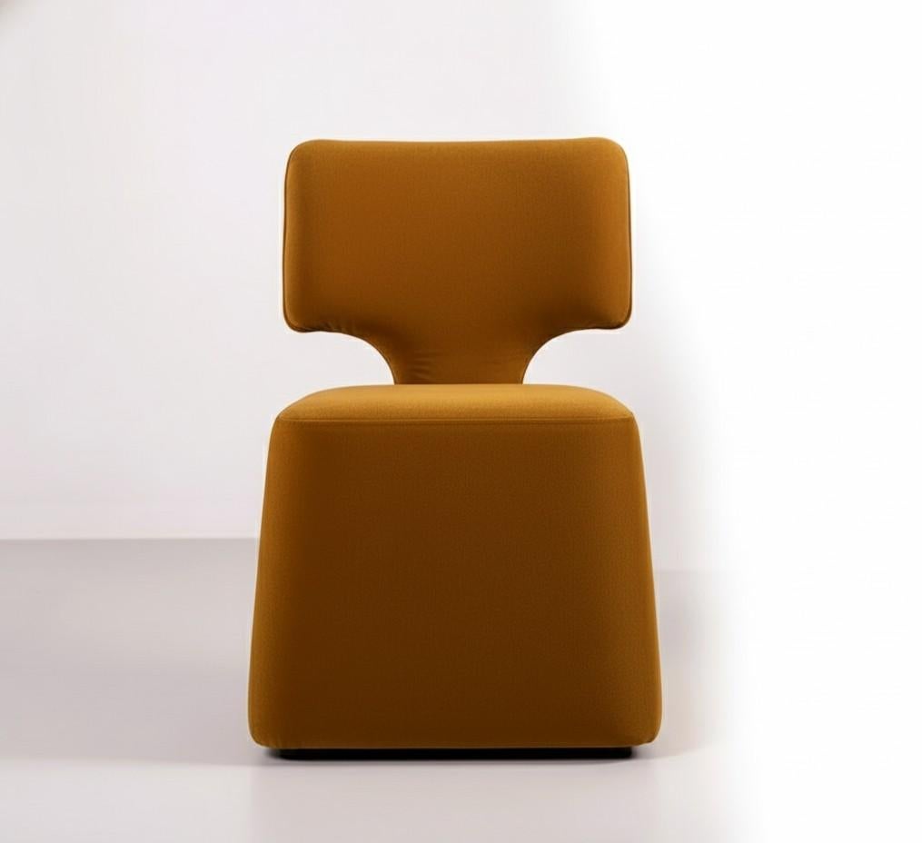 Sedia da pranzo girevole con Silhouette Architettonica-Sotiris Lazou Design Studio in vendita 1