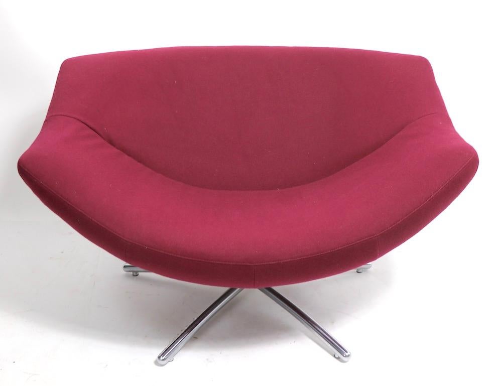 Swivel Lounge Chair by Gerard Van Den Berg 4