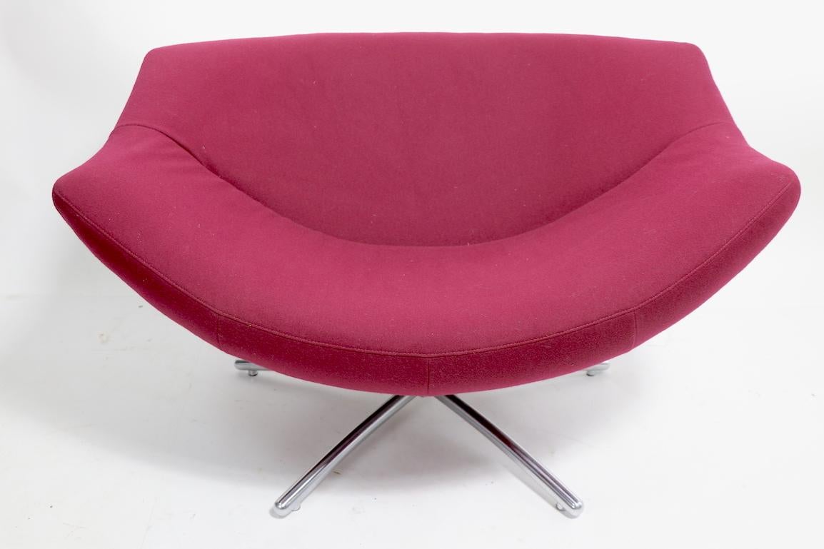 Dutch Swivel Lounge Chair by Gerard Van Den Berg