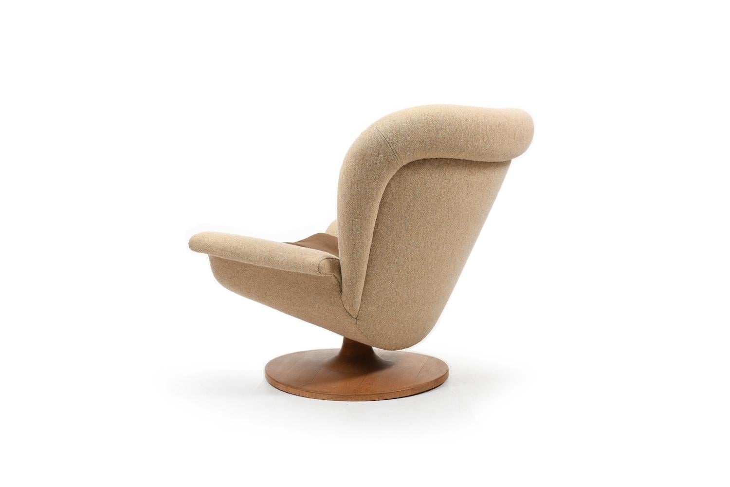 20th Century Swivel Lounge Chair by John Mortensen for PMJ 1960s