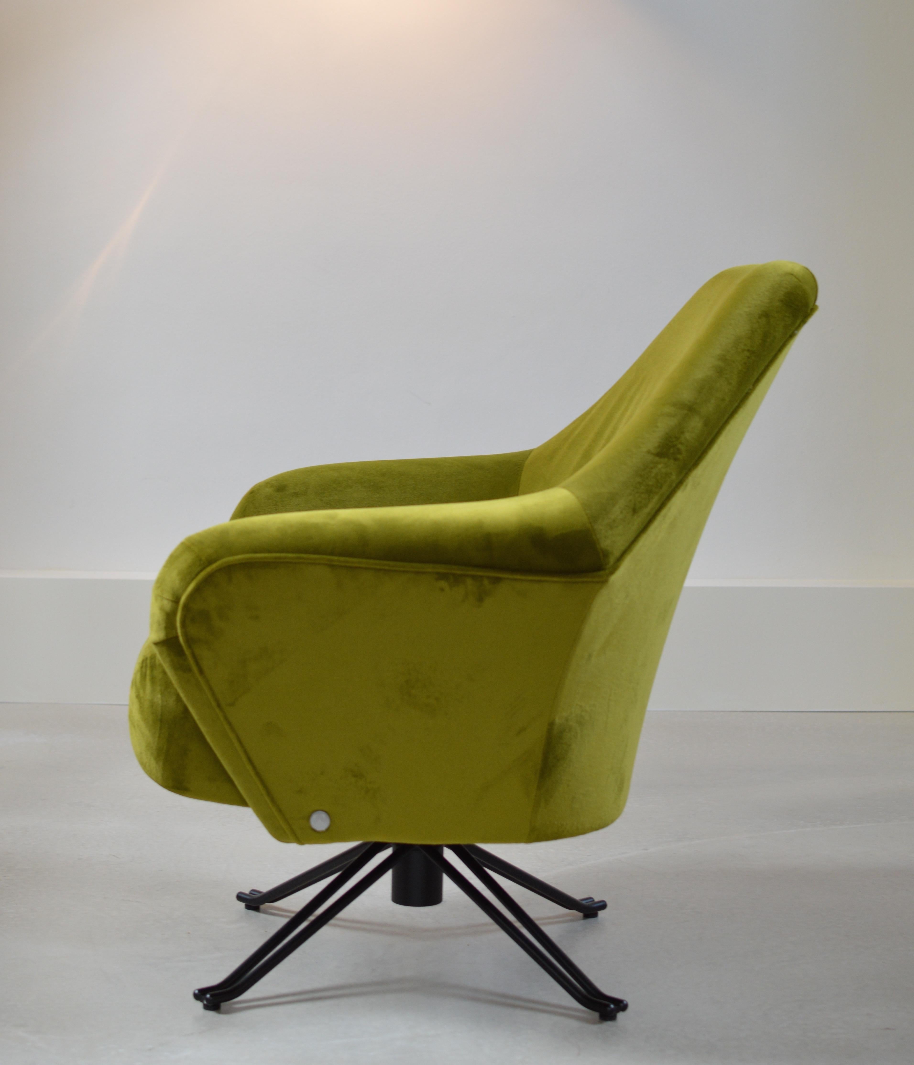 Mid-Century Modern Swivel Lounge Chair by Osvaldo Borsani for Tecno, Italy