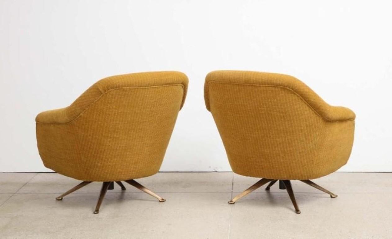 Mid-20th Century Swivel Lounge Chairs by Osvaldo Borsani for ABV