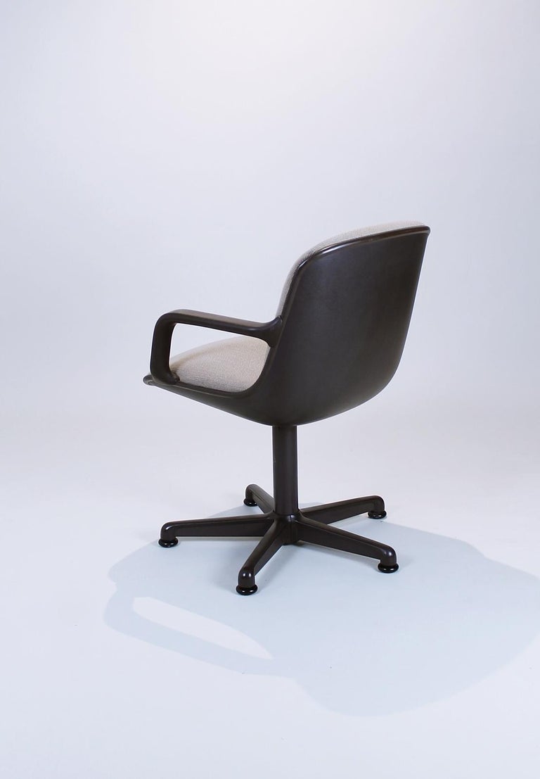 Swivel Office Chair by Charles Pollock for Comforto, 1980s at 1stDibs