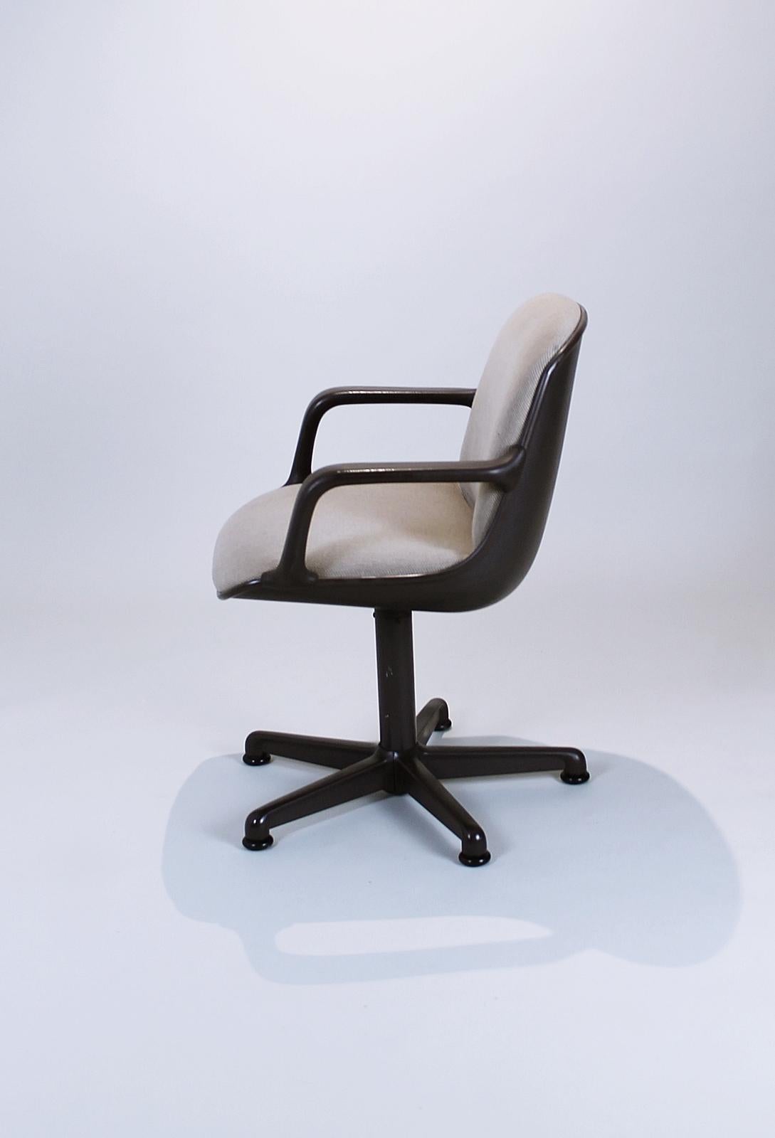 Italian Swivel Office Chair by Charles Pollock for Comforto, 1980s