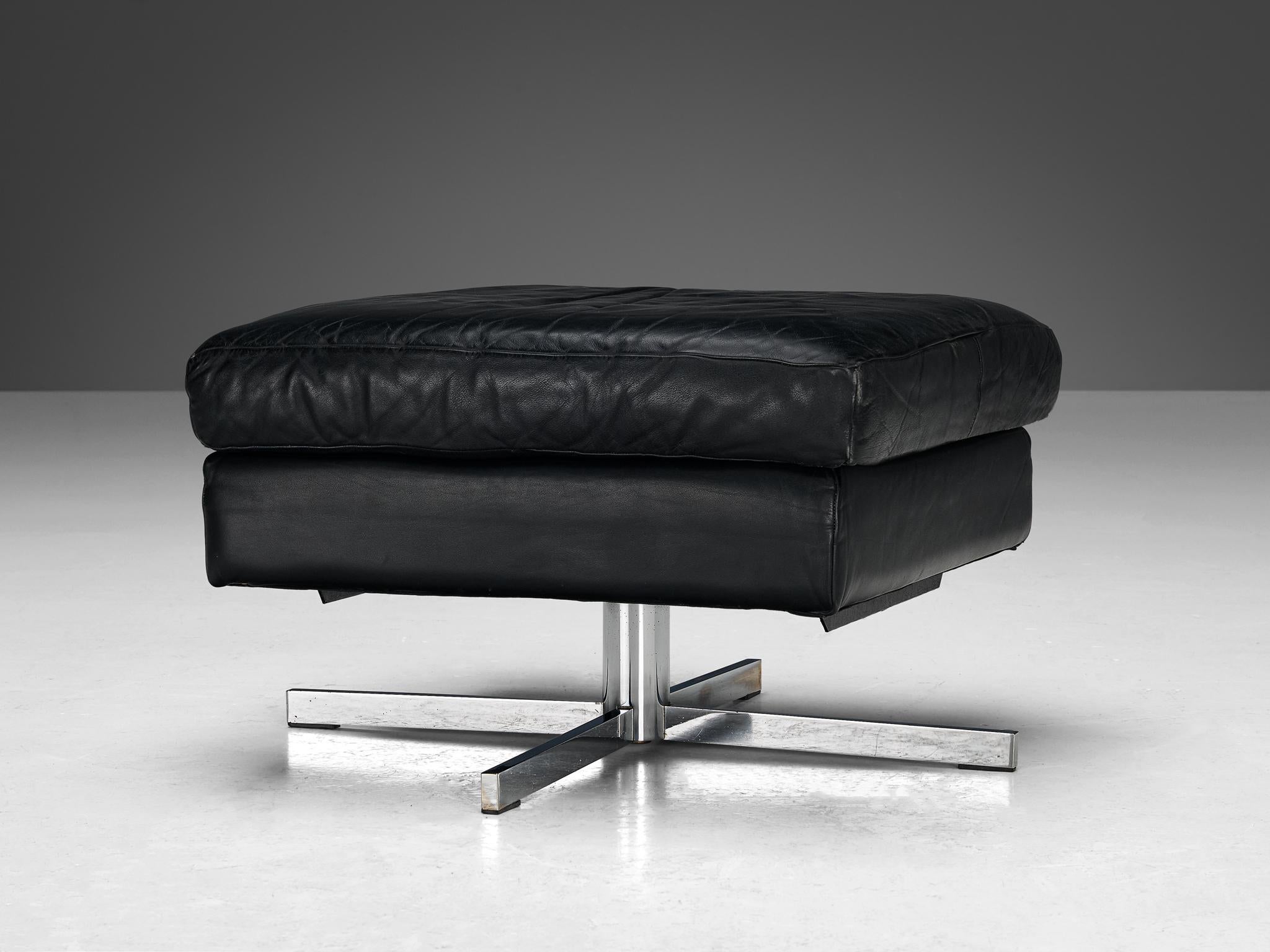 Swivel Ottoman in Black Leather and Steel Base  For Sale 1