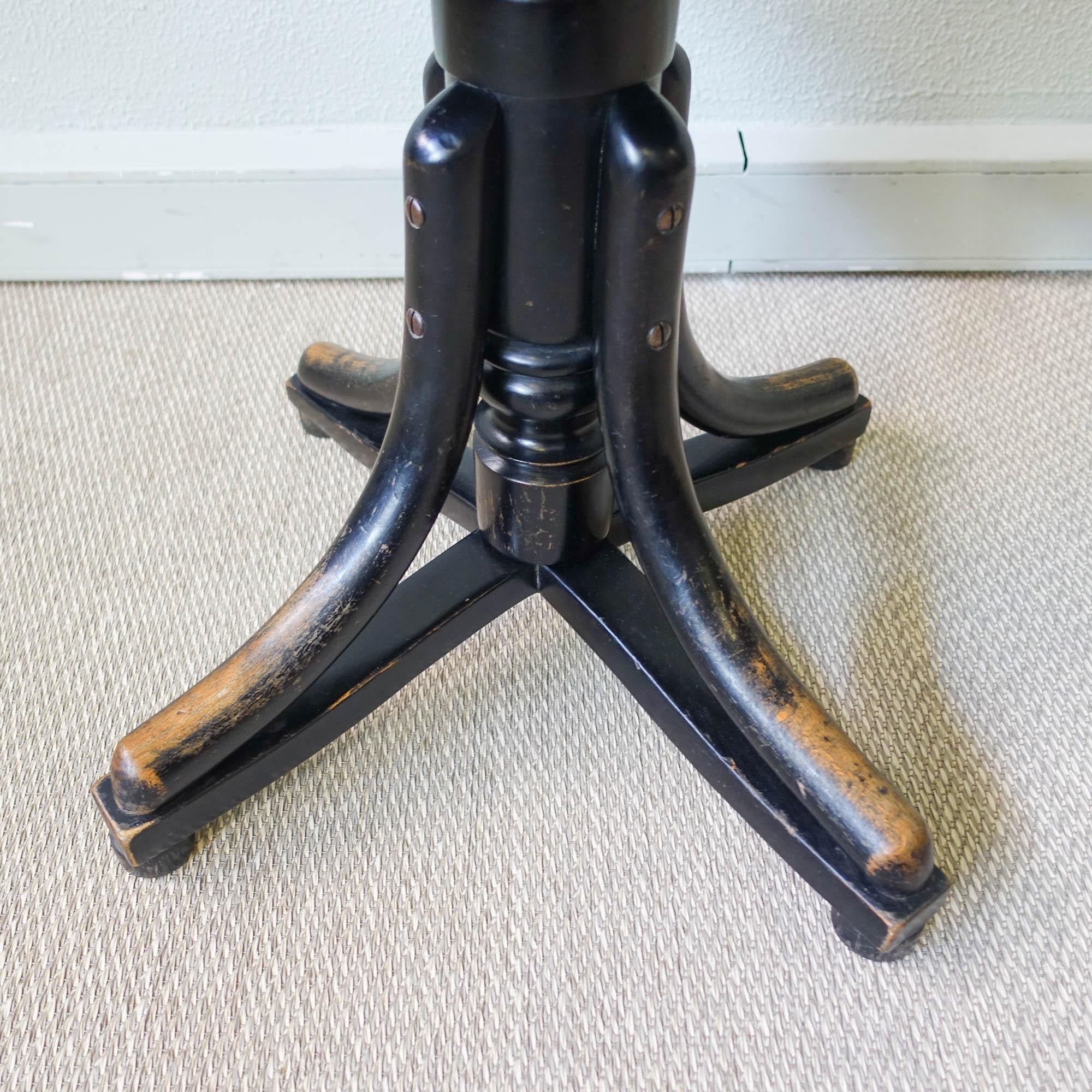 Swivel Piano Stool from Thonet, Austria, 1900s In Good Condition For Sale In Lisboa, PT