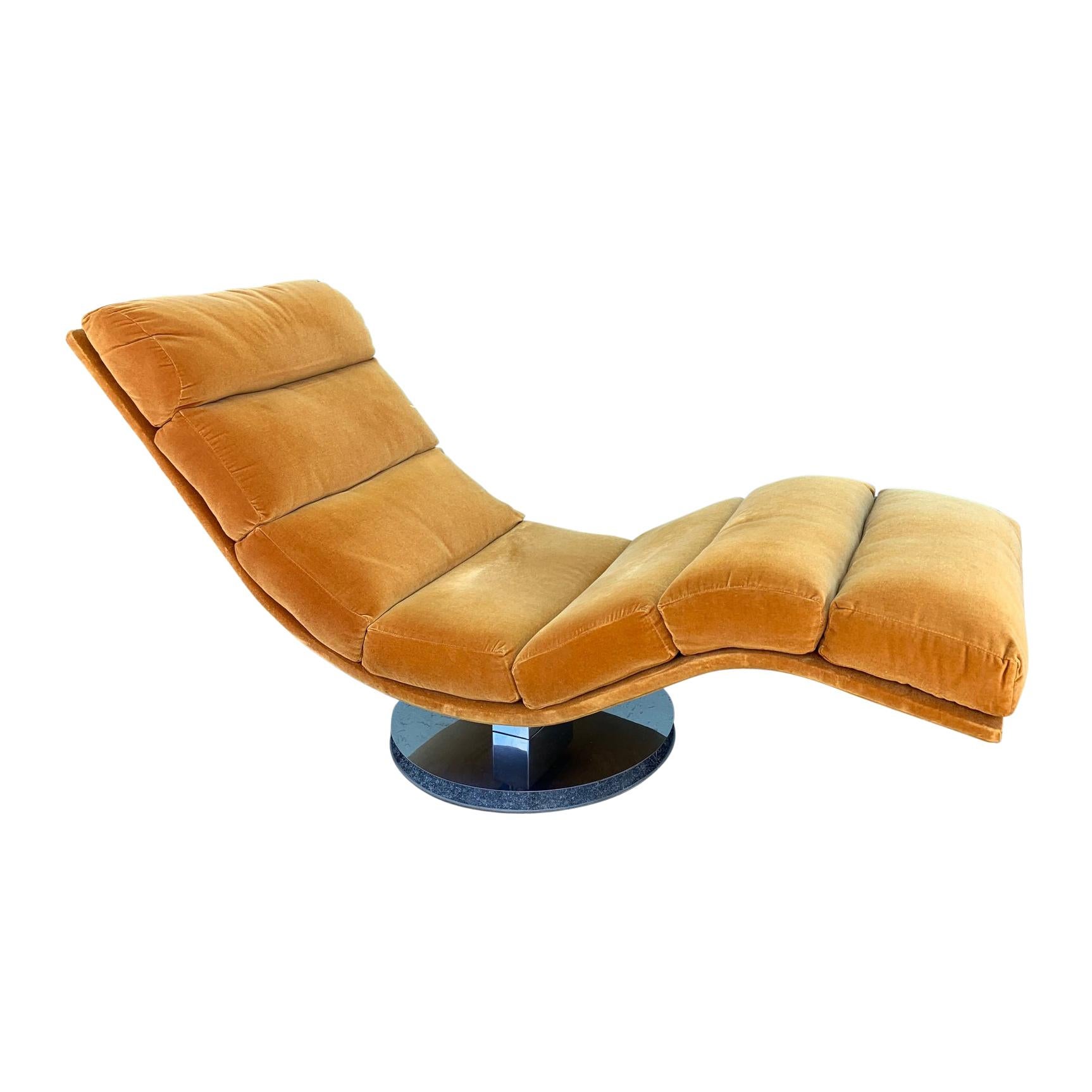 Swivel Rocking Wave Chaise Lounge Chair by Milo Baughman for Thayer Coggin