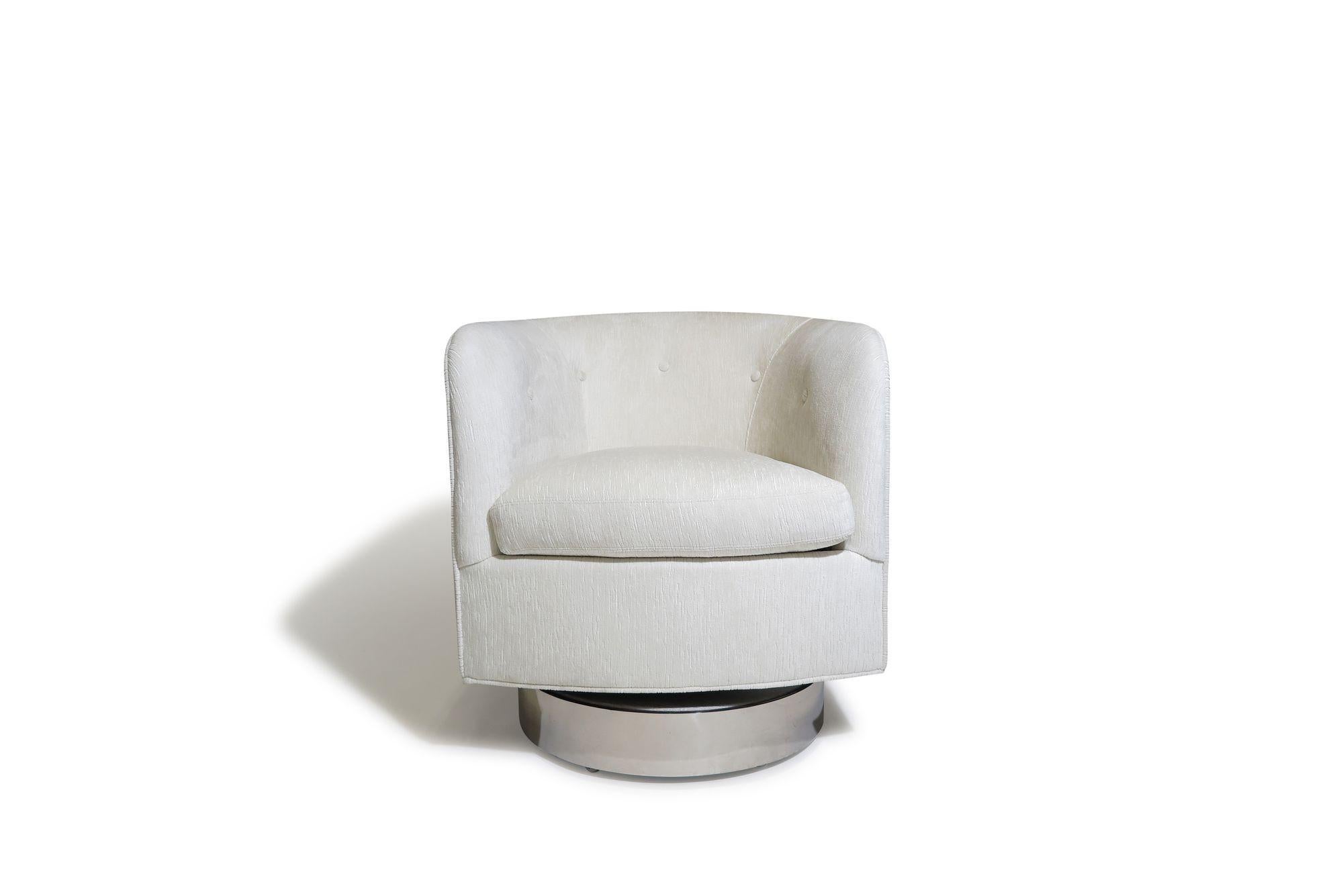 Mid-Century Modern Fauteuils de salon pivotants à base chromée de Milo Baughman pour Thayer Coggin en vente