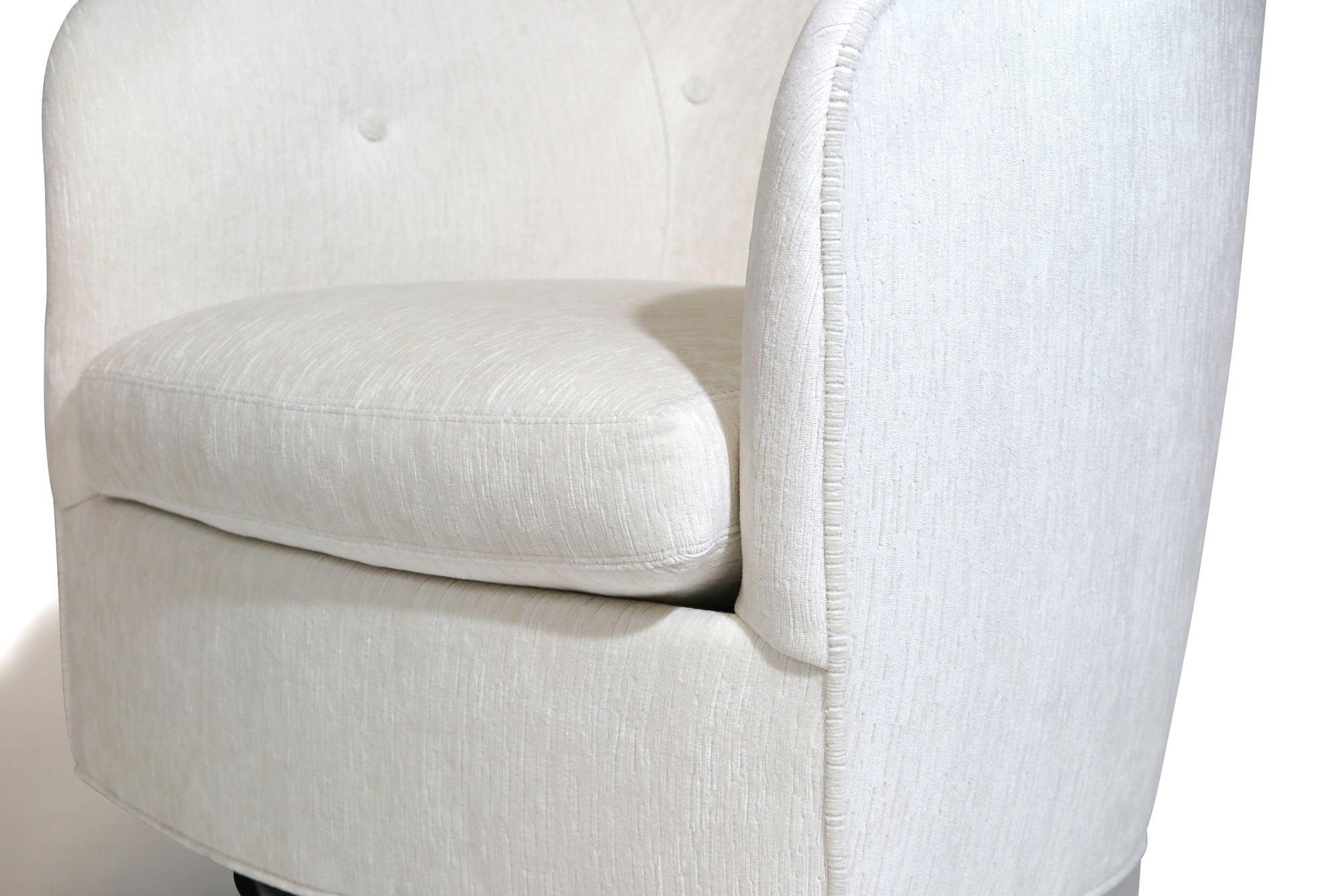 Tissu Fauteuils de salon pivotants à base chromée de Milo Baughman pour Thayer Coggin en vente