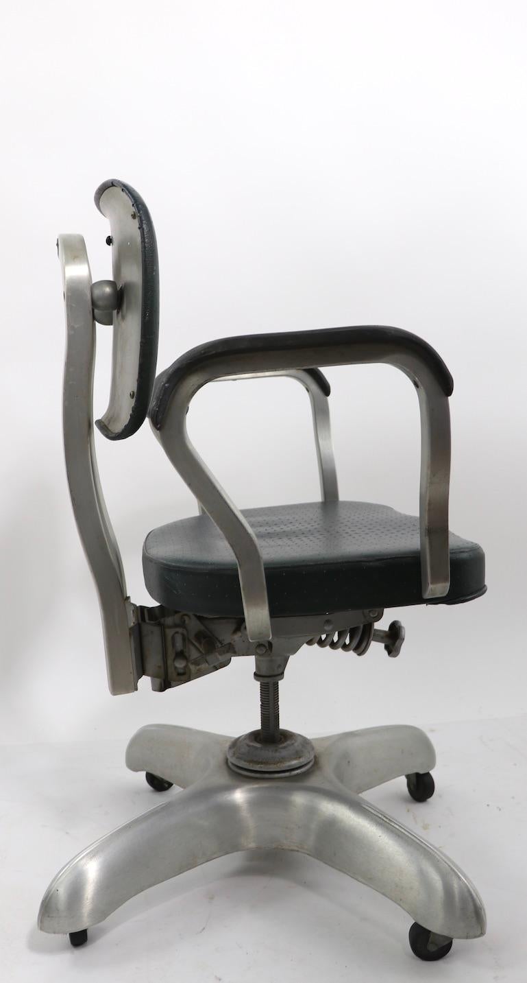 Aluminum Swivel Tilt Office Desk Chair by the Good Form General Fireproofing Company For Sale