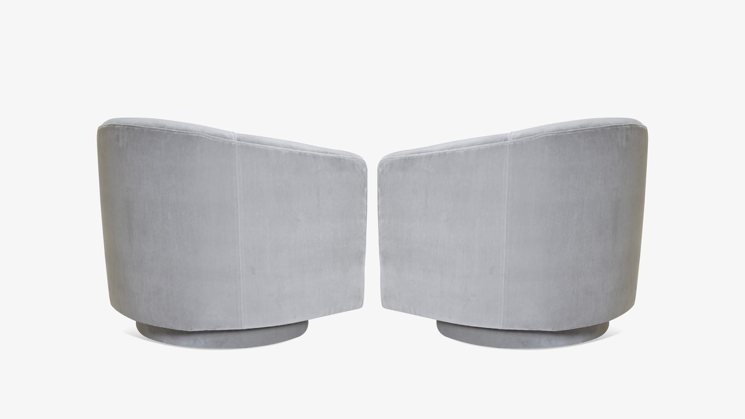 Swivel Tub Chairs in Dove Velvet, Pair (amerikanisch)