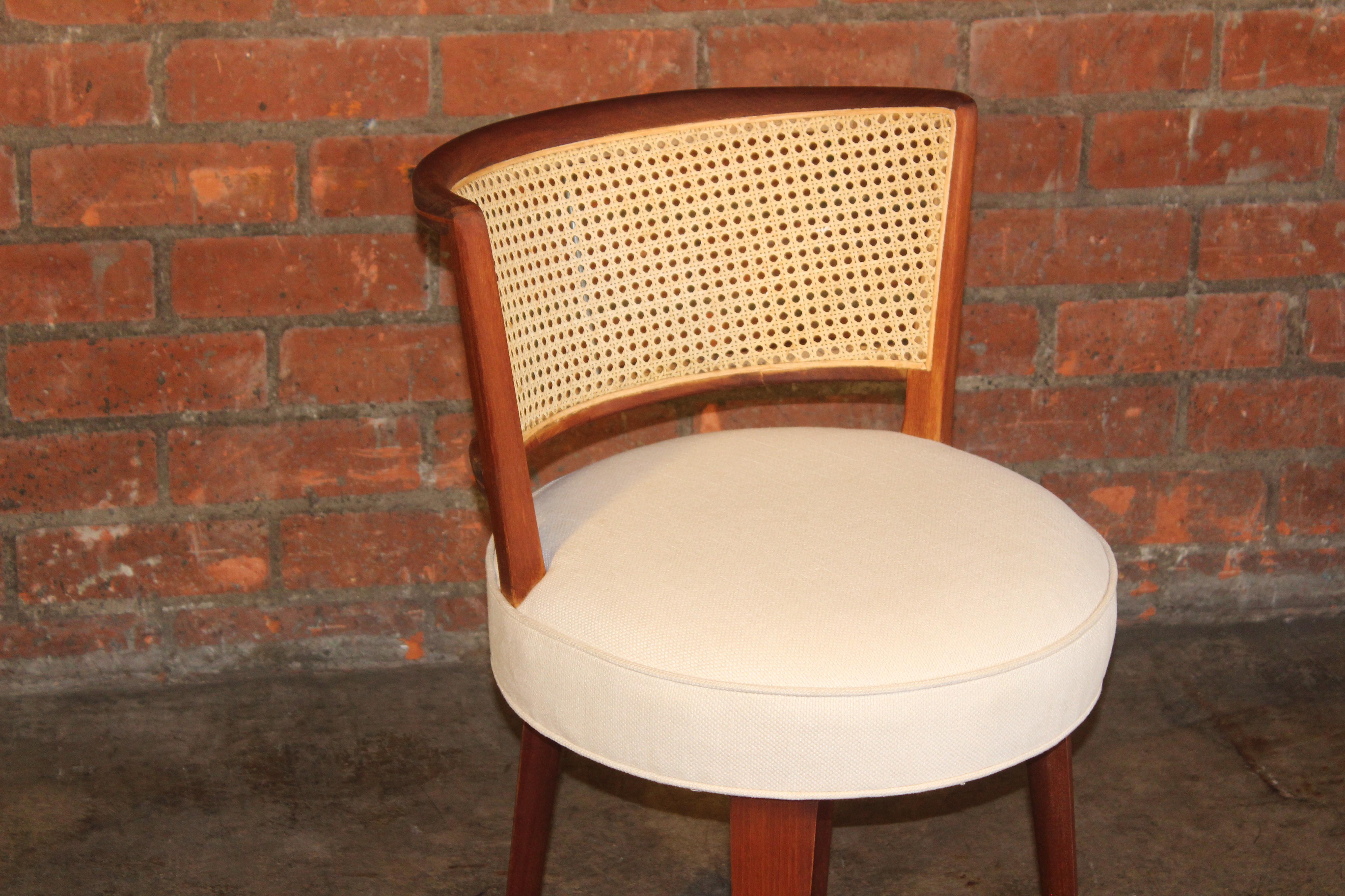 Swivel Vanity Chair by Edward Wormley for Dunbar, 1950s In Good Condition In Los Angeles, CA