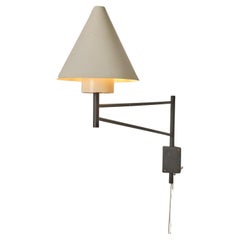 Lampe murale pivotante attr. To Eje Ahlgren pour Luco