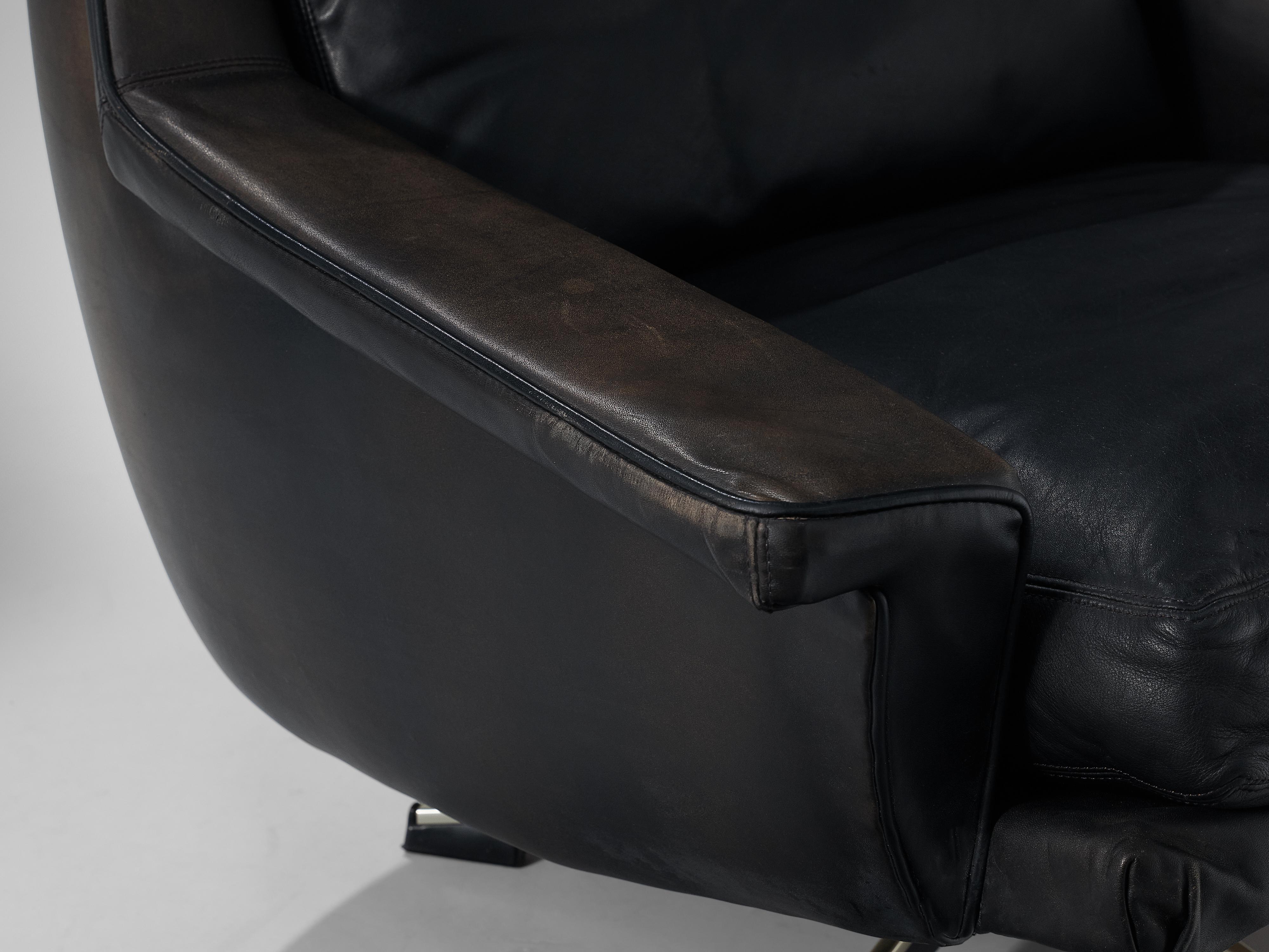 Wilkhahn Dreh-Loungesessel aus schwarzem Leder und Metall im Angebot 5