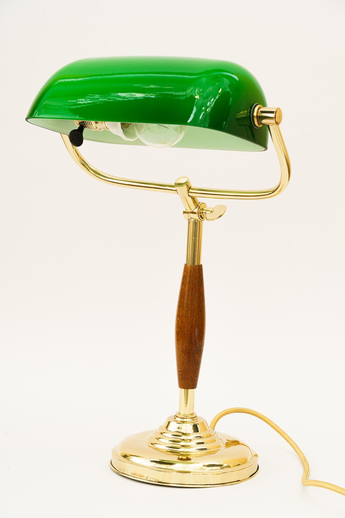 Art Deco Swiveling and adjustable art deco banker table lamp vienna around 1920s For Sale