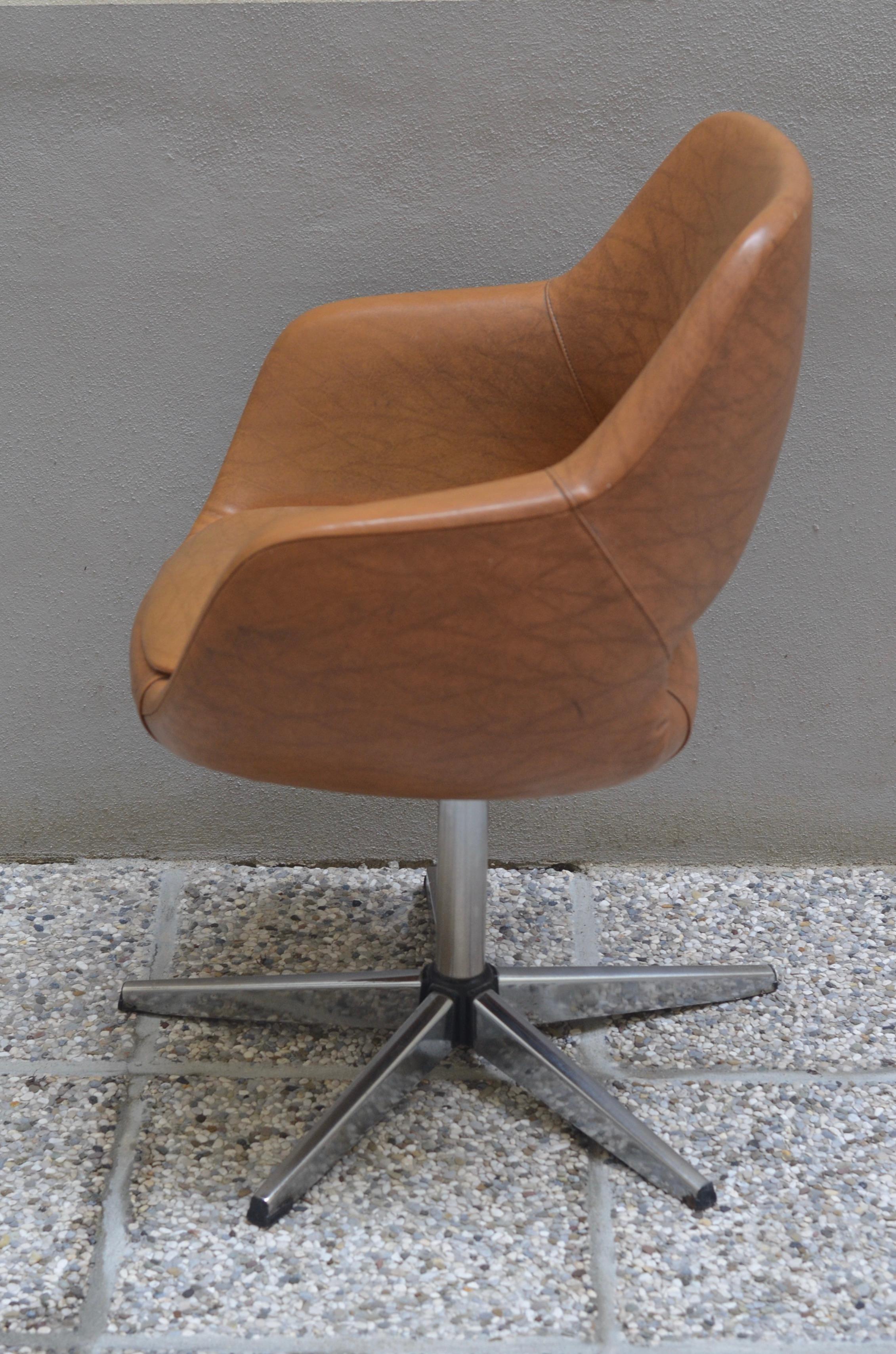 Swiveling Armrest Chair, by Niko Kralj 1970s For Sale 8