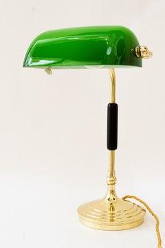 Swiveling Art Deco Banker lamp vienna around 1920s
