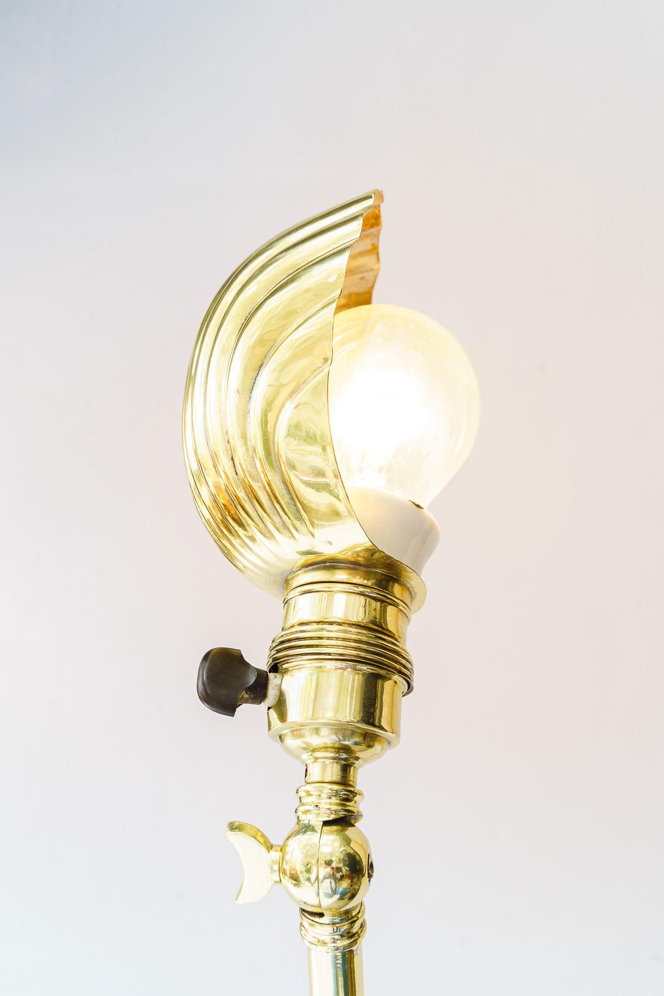 Swiveling Art Deco Clamp Table Lamp, circa around 1920s 3