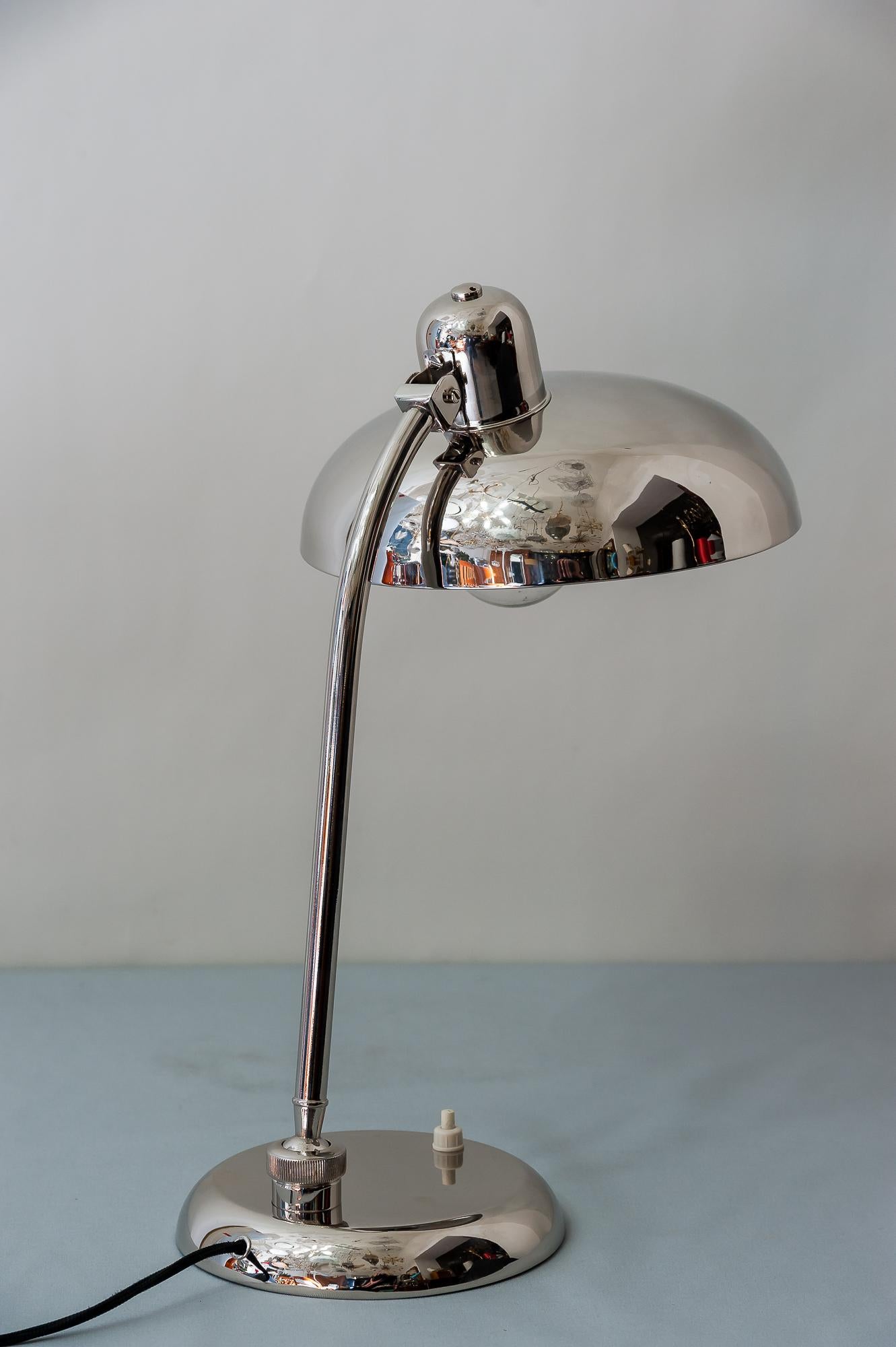Swiveling Art Deco Nickel Table Lamp 1930s 7