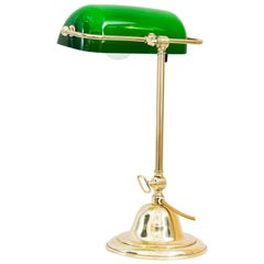 Antique Swiveling Art Deco Table Lamp 'Banker Lamp' Vienna, Around 1920s