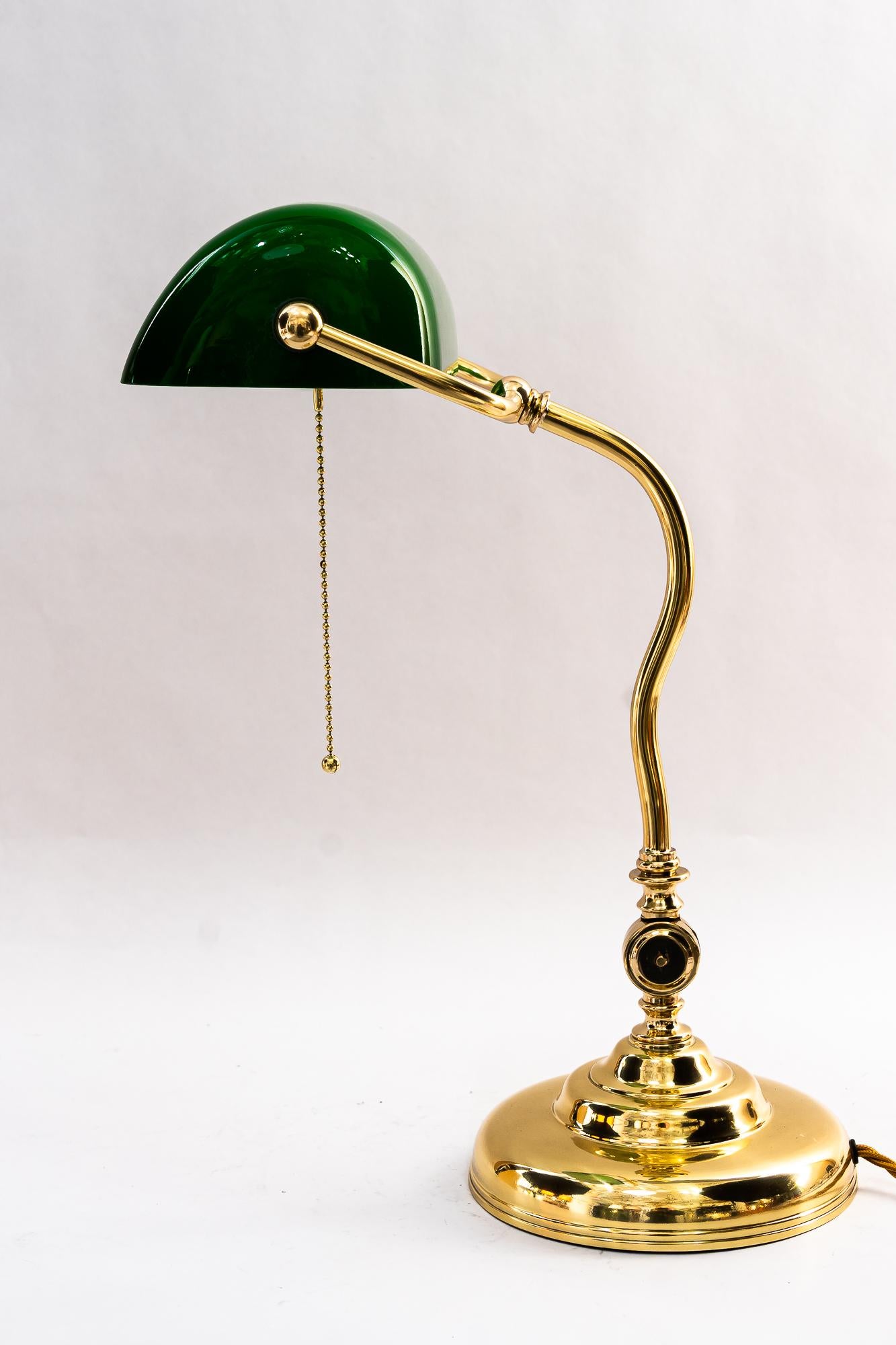 Austrian Swiveling banker table lamp vienna around 1920s