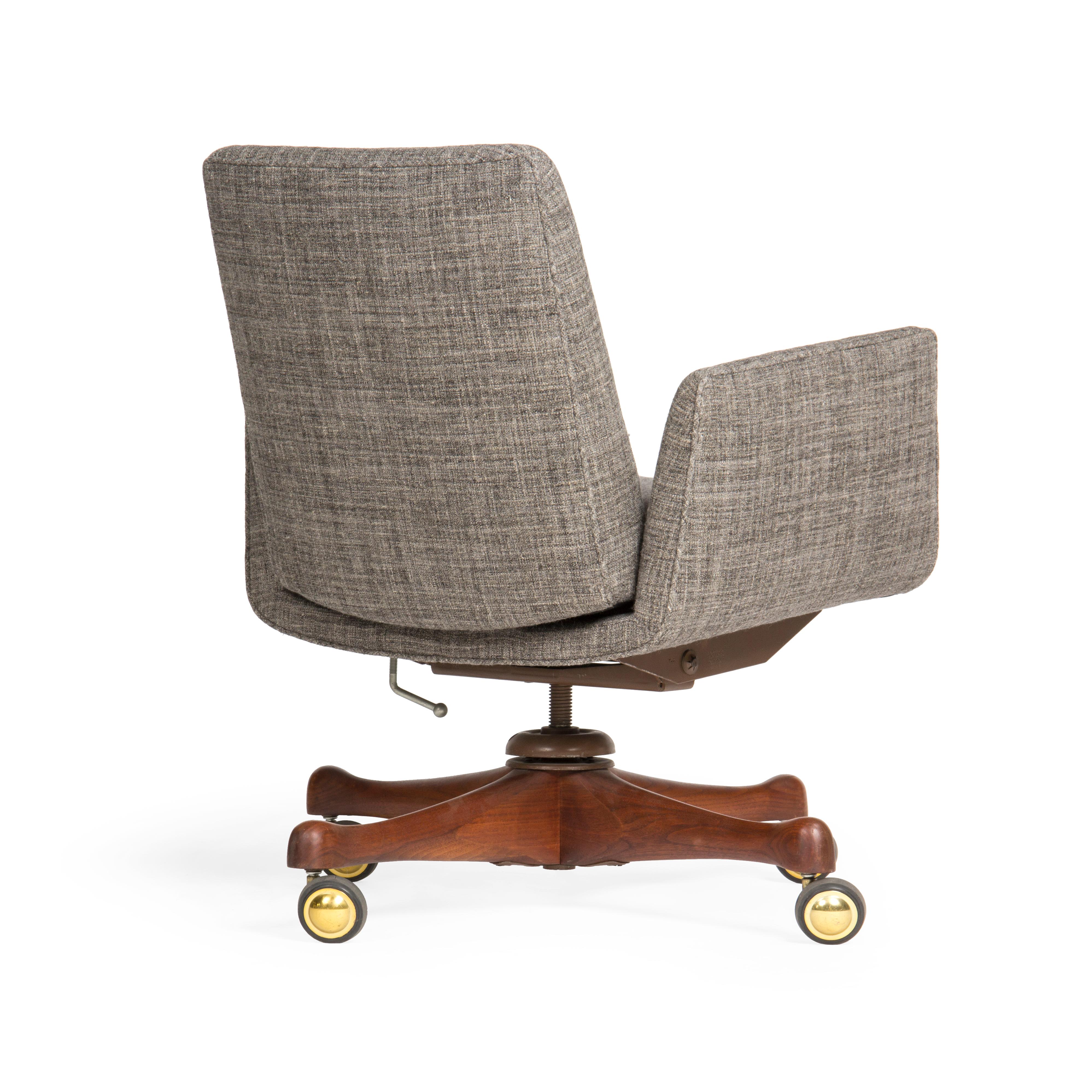 Mid-20th Century 1960s Swiveling Desk Chair by Vladimir Kagan