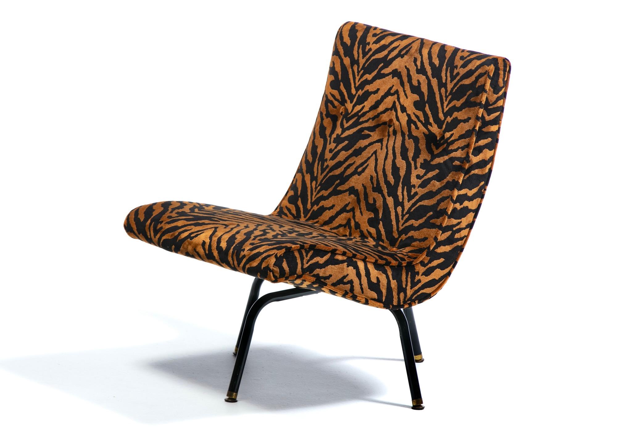 Swiveling Mid Century Modern Scoop Chairs Newly Upholstered in Tiger Velvet For Sale 6
