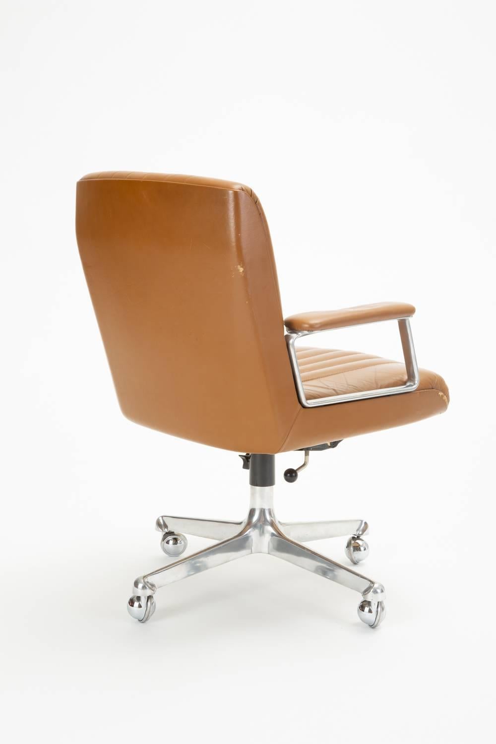 Aluminum Swiveling Office Chair on Casters by Osvaldo Borsani for Tecno