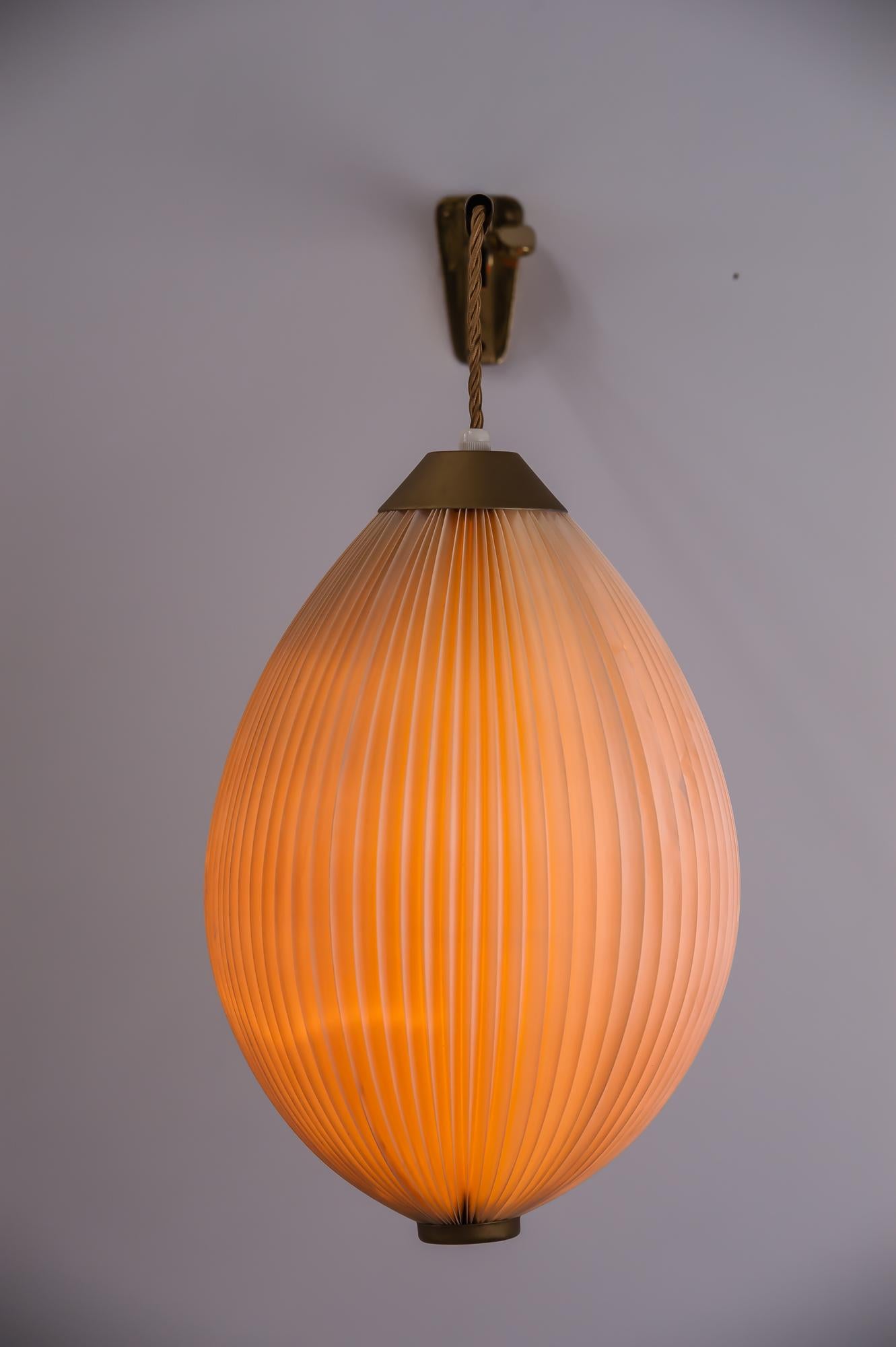 Swiveling Wall Lamp, 1950s In Good Condition In Wien, AT