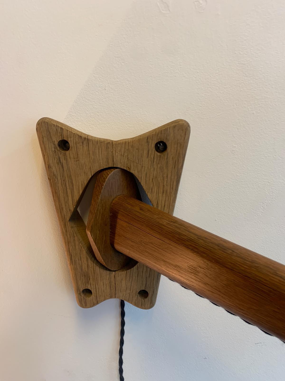 un elegante par de apliques de roble edición votre maison