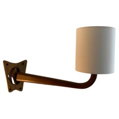 Swivelling oak sconce
