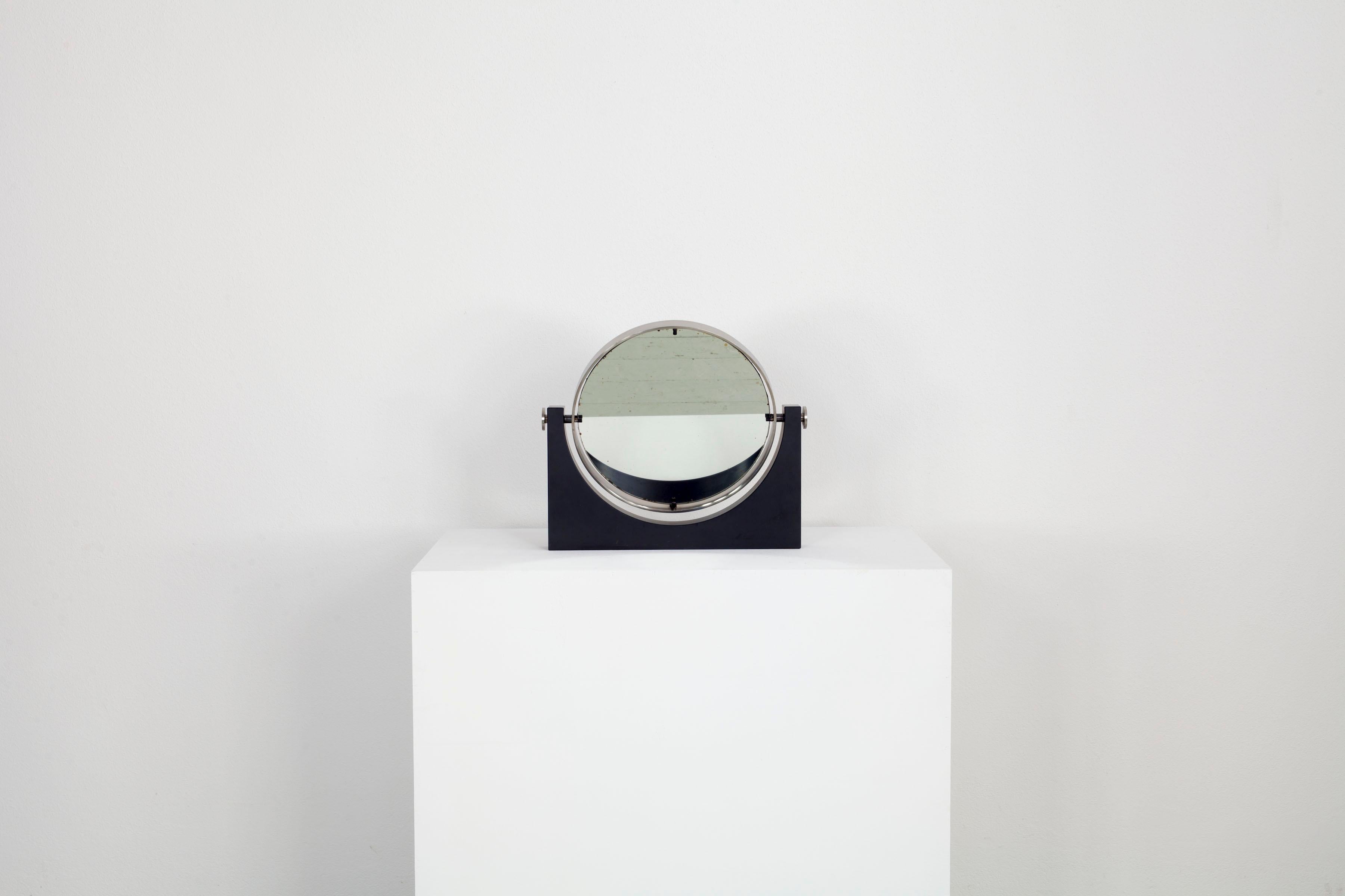 Mid-Century Modern  Miroir de courtoisie de table pivotant avec base en marbre noir, Italie, années 1960 en vente