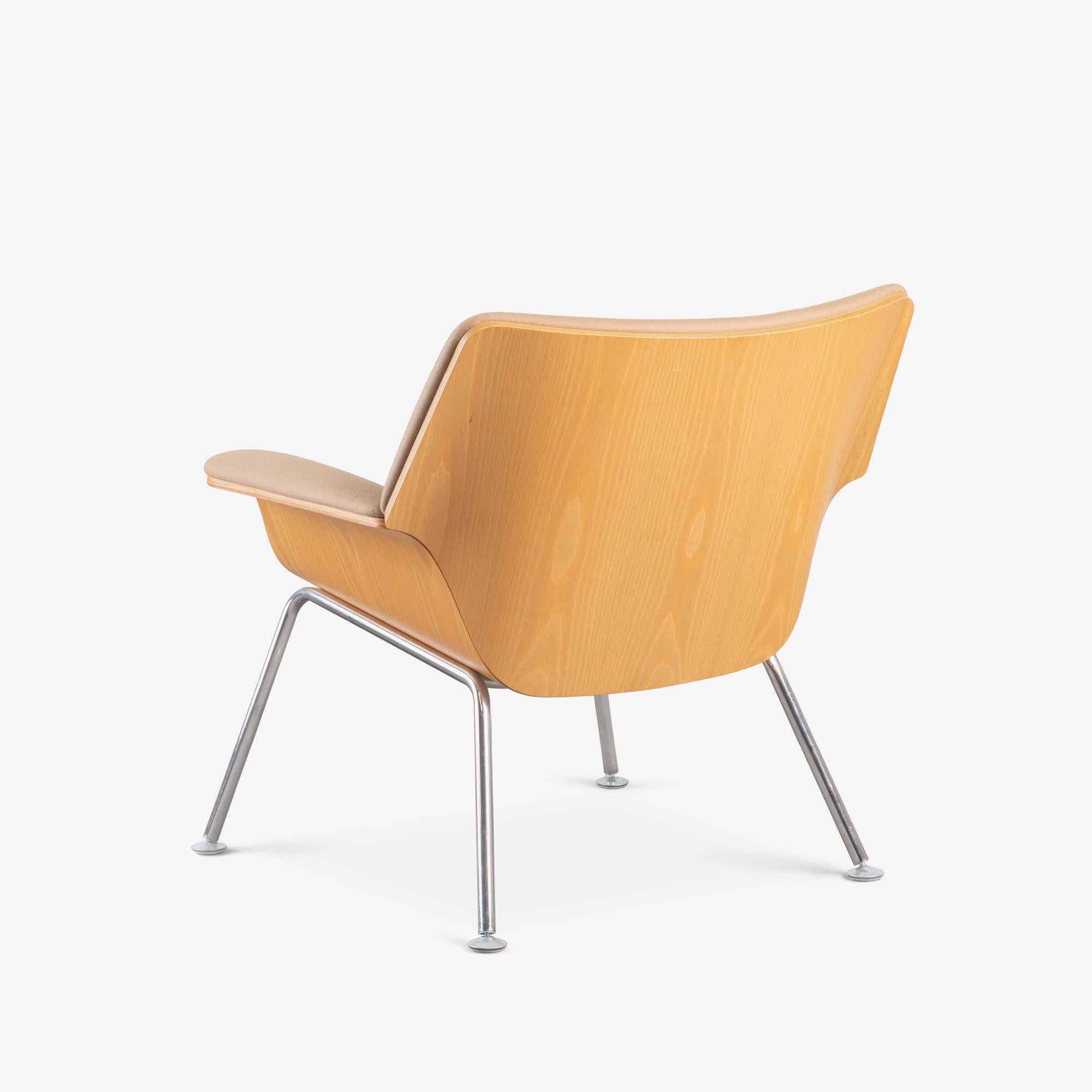 XXI secolo e contemporaneo Sedie da salotto in compensato Swoop in lana e frassino di Brian Kane per Herman Miller, Coppia in vendita