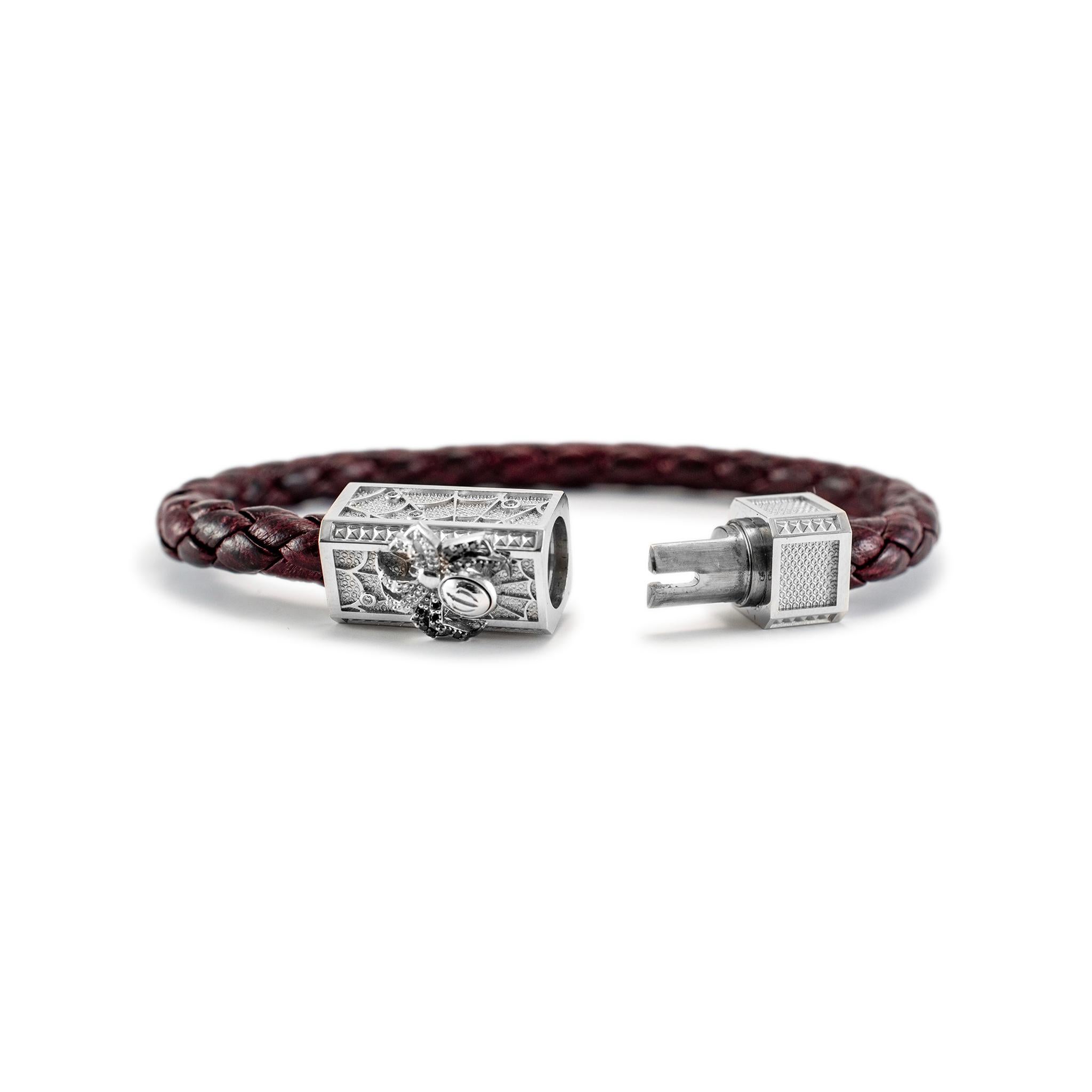 Sword Limited Memento Mori 18K White Gold Titanium White Black Diamond Bracelet In Excellent Condition For Sale In Houston, TX