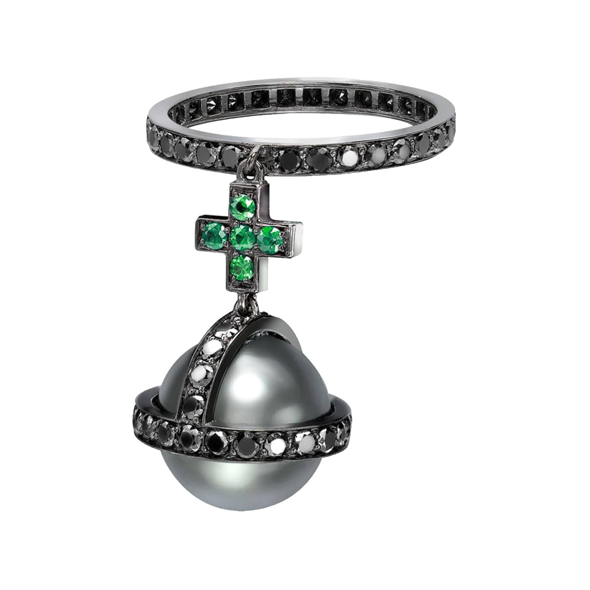 Sybarit- Zepter-Ring aus geschwärztem Gold mit schwarzen Diamanten, Smaragden und Perlen