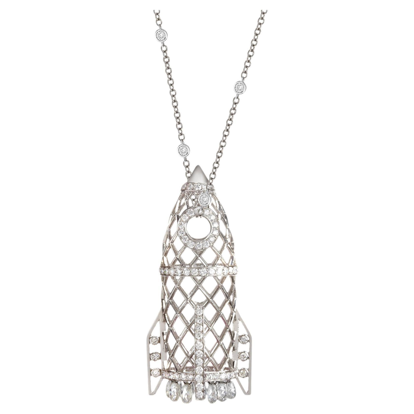 Sybarite Jewellery Pendentif Fusée Or Blanc 18K 3.09 Carats Diamants Blancs