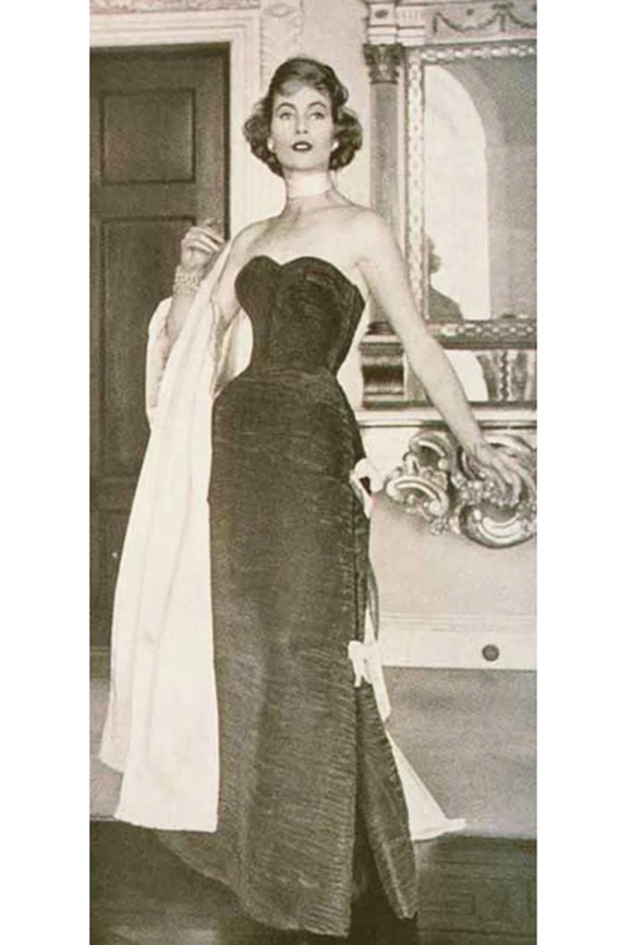 Abito e stola in lino a pieghe color pervinca di Sybil Connelly, anni '50 in vendita 8