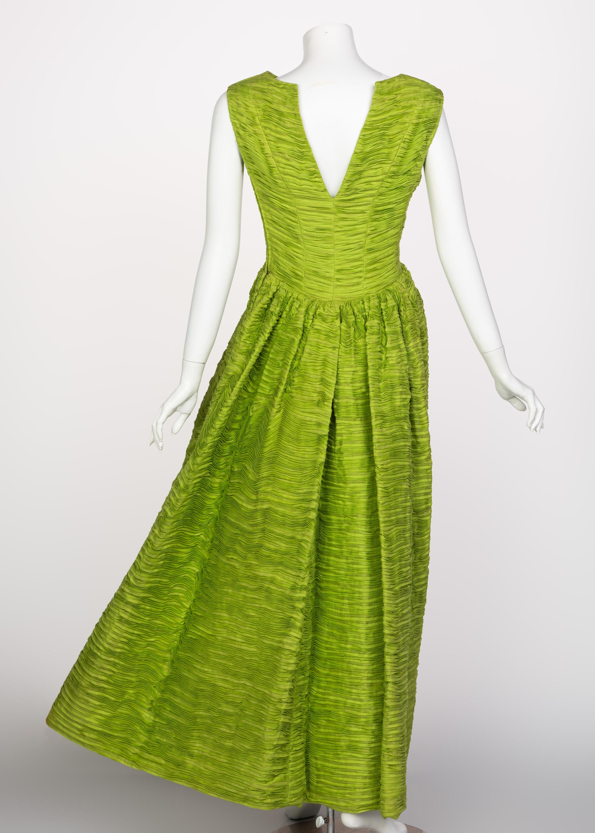 Sybil Connolly Couture Green Pleated Linen Maxi Dress, 1960s For Sale 1
