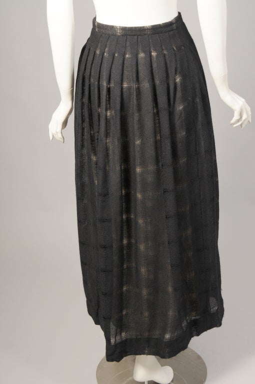 Sybil Connolly Dublin Hand Woven Lightweight Black Wool Evening Skirt In Excellent Condition For Sale In New Hope, PA