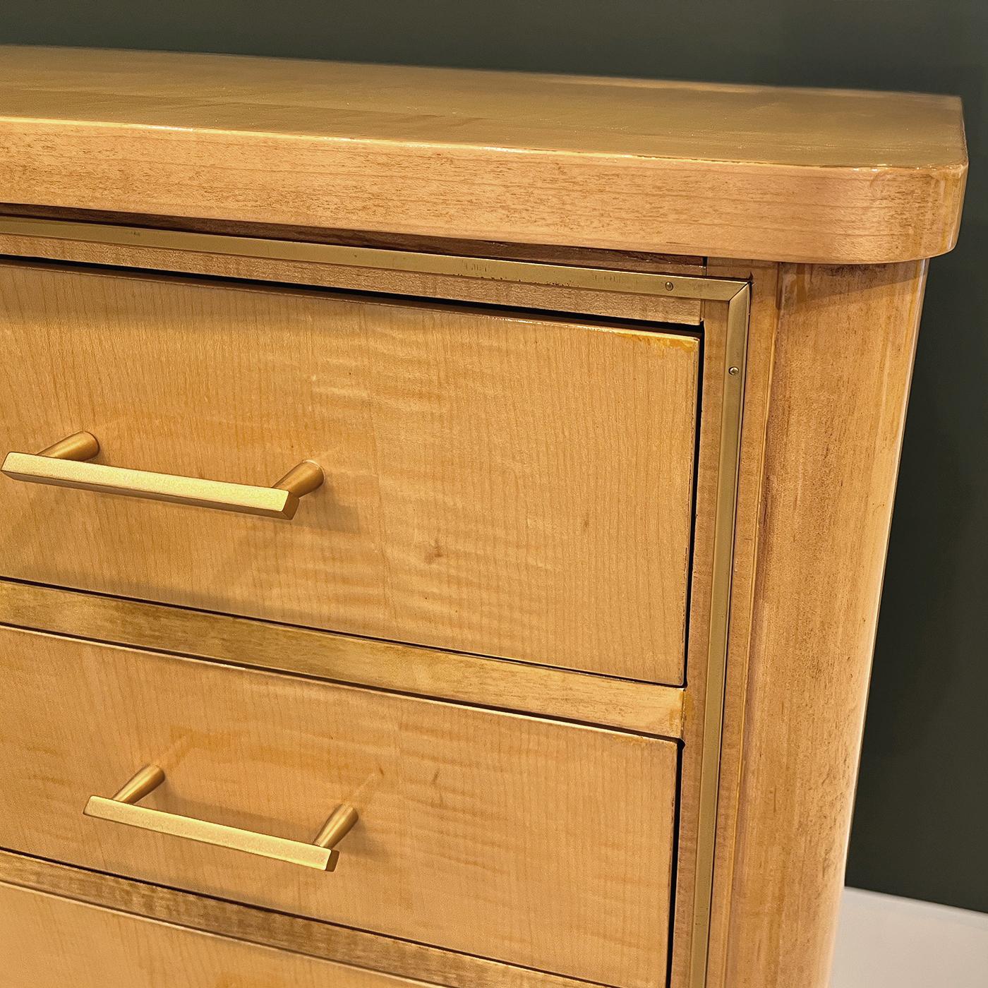 Commode Sycamore del Medioevo In condizioni Nuovo in vendita a Westwood, NJ