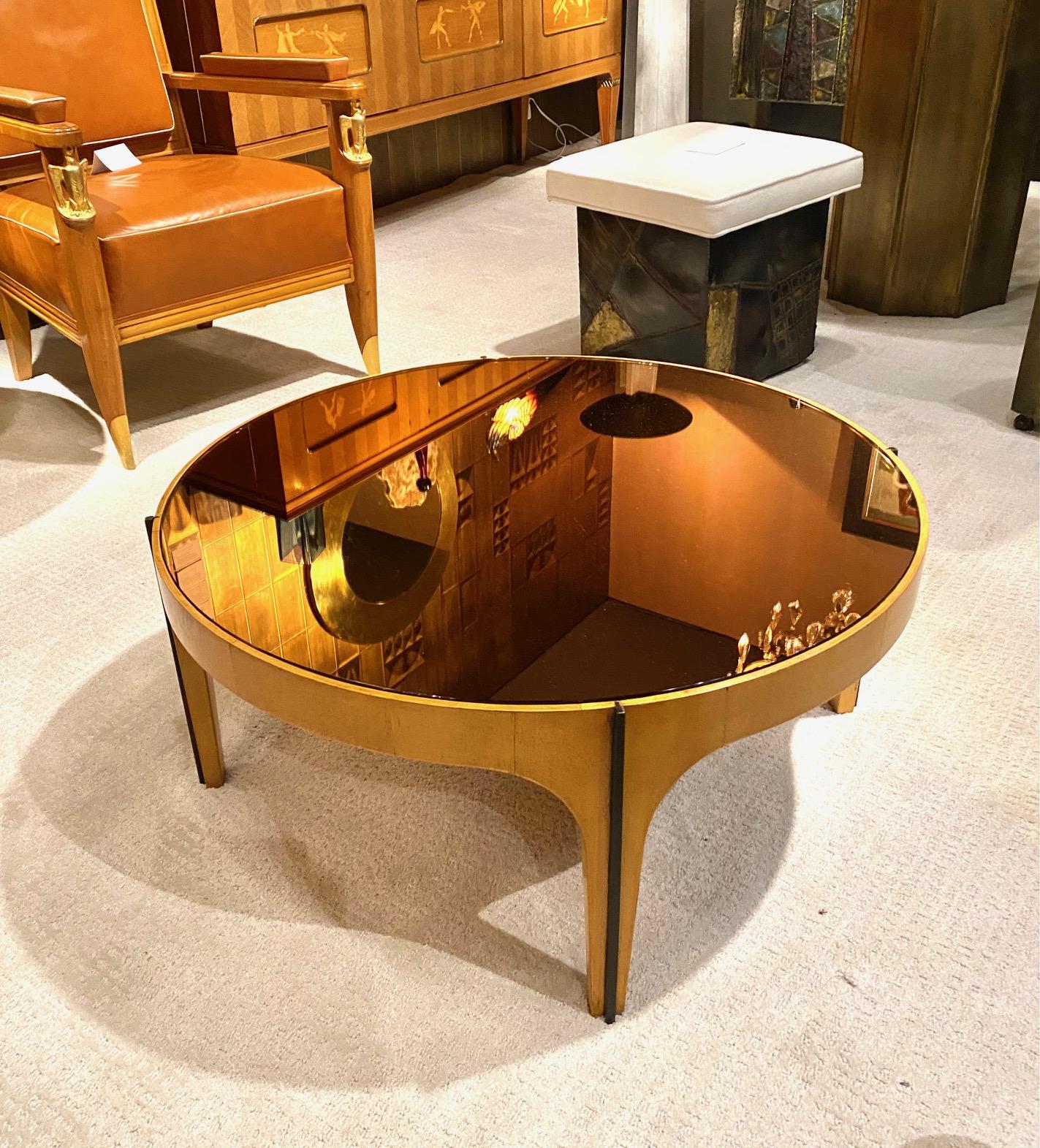 Mid-20th Century Sycomore circular coffee table by Max Ingrand for Fontana Arte, model 1774 For Sale