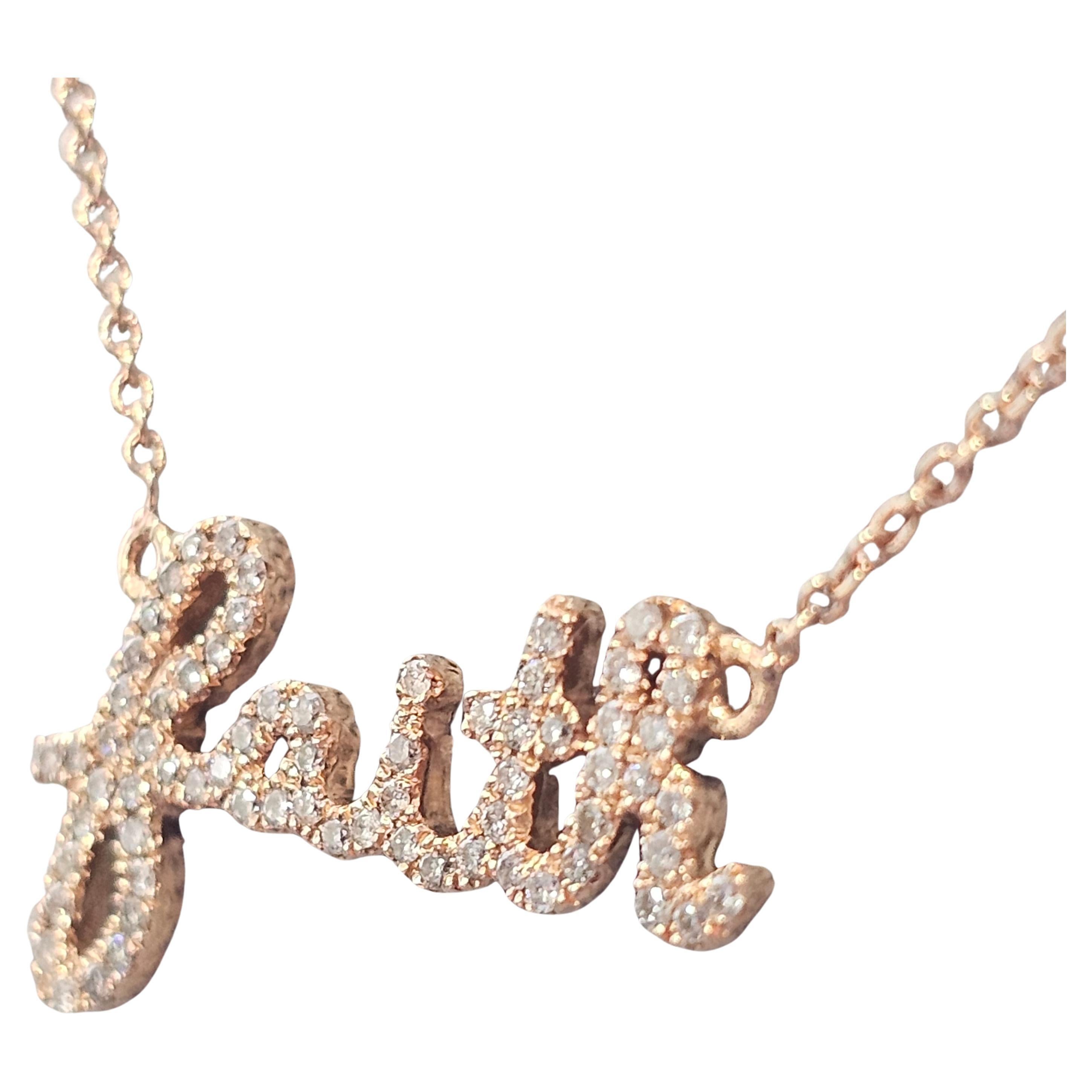 Sydney Evan Faith Colgante de diamantes de oro rosa de 14k Pave Collar de firma 1610
