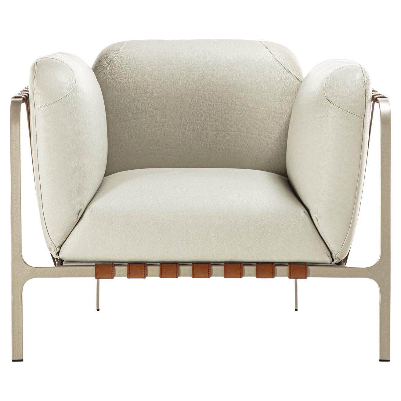 Sydney White Leather Armchair by Enrico Pellizzoni
