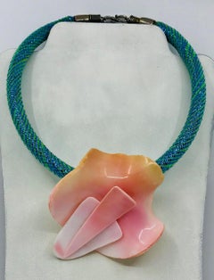Sylvia Gottwald, Pink Conch Pendant on Chocker Necklace.